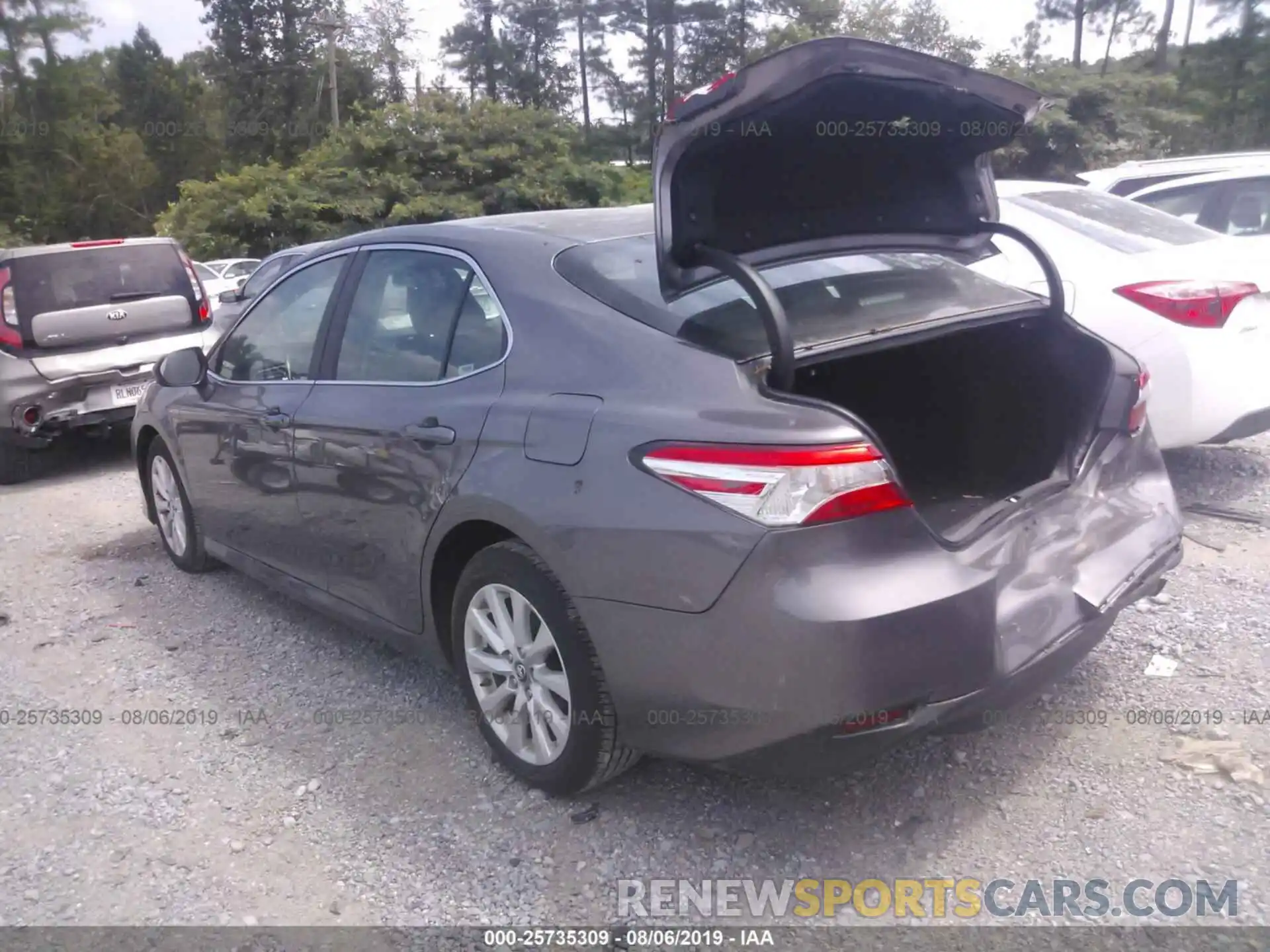 3 Photograph of a damaged car 4T1B11HK8KU703693 TOYOTA CAMRY 2019