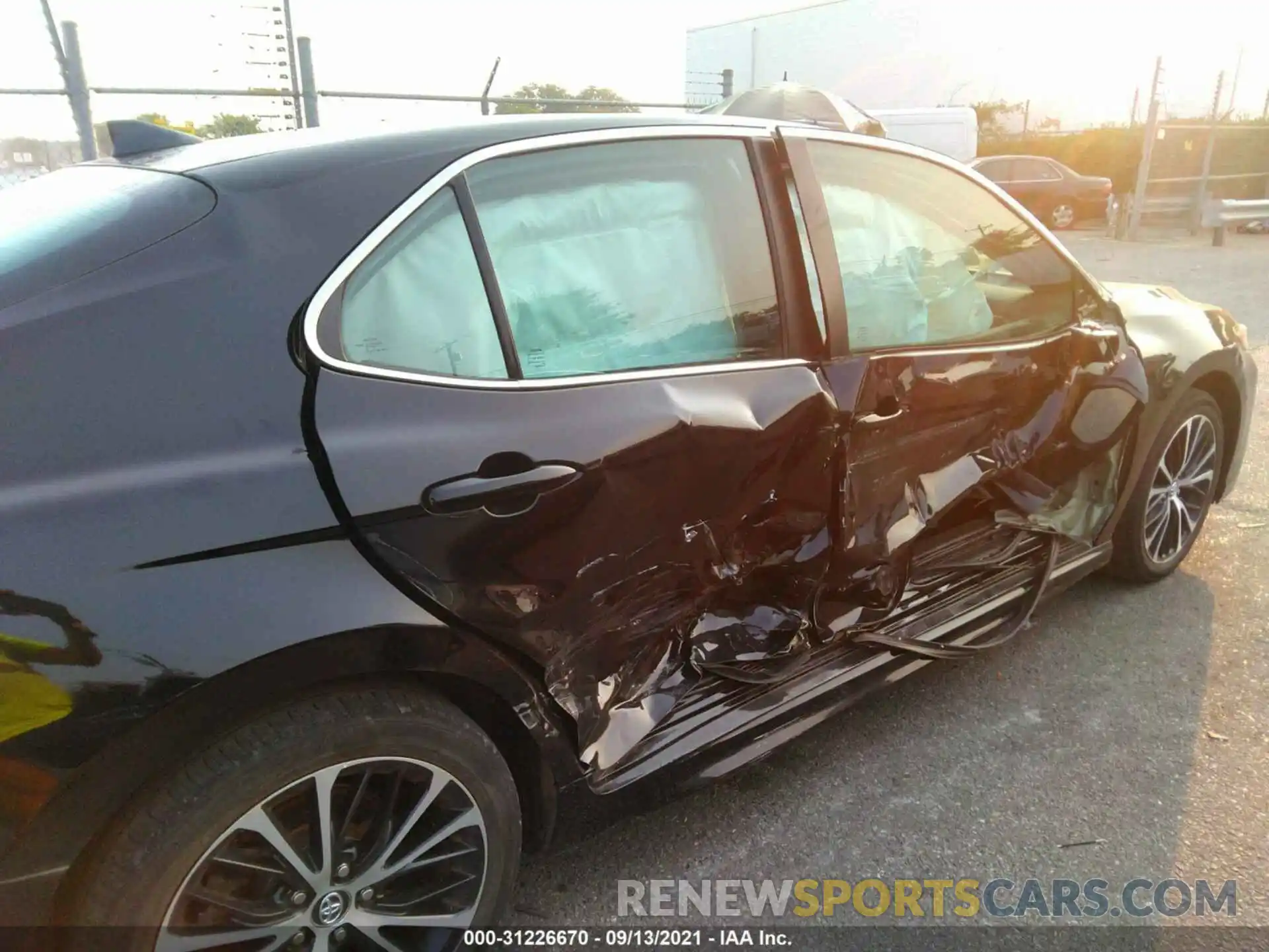 6 Photograph of a damaged car 4T1B11HK8KU704200 TOYOTA CAMRY 2019