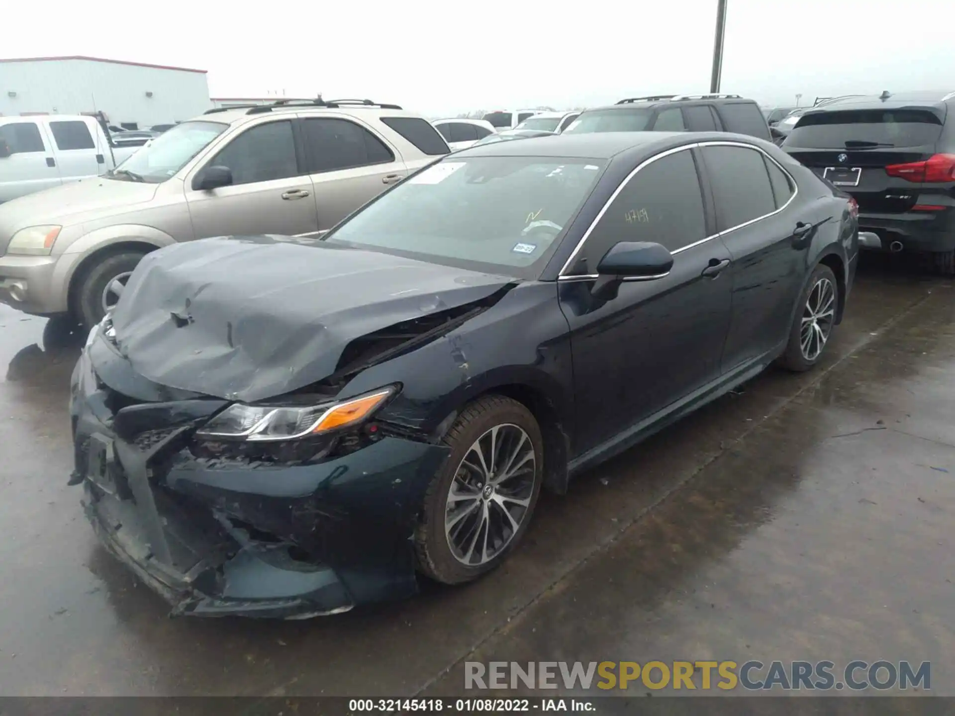 2 Photograph of a damaged car 4T1B11HK8KU704276 TOYOTA CAMRY 2019