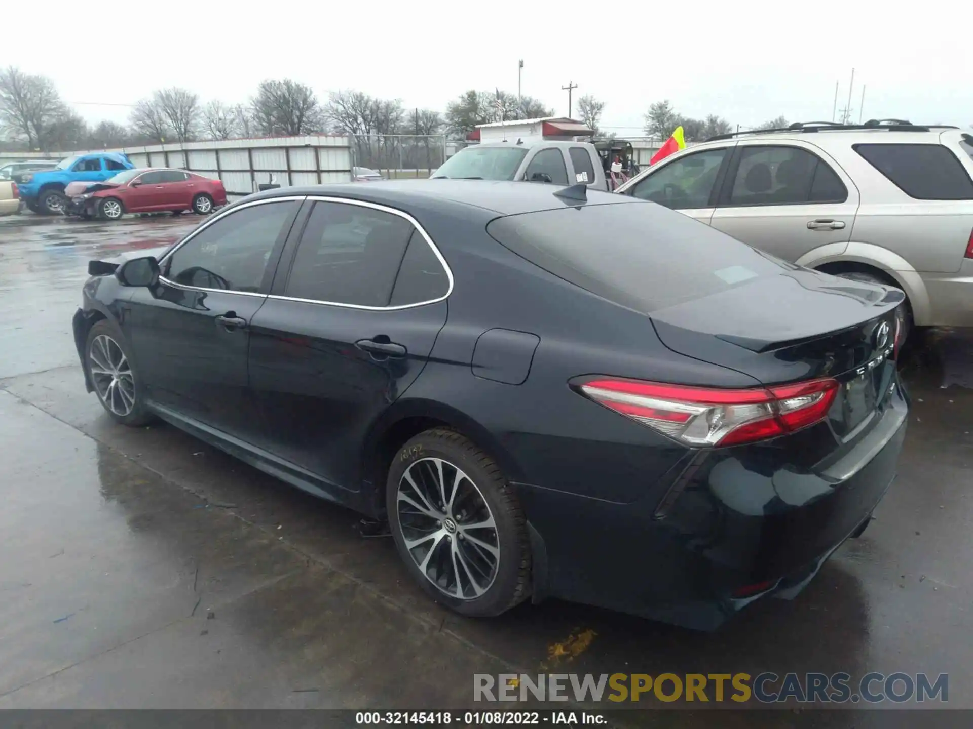 3 Photograph of a damaged car 4T1B11HK8KU704276 TOYOTA CAMRY 2019