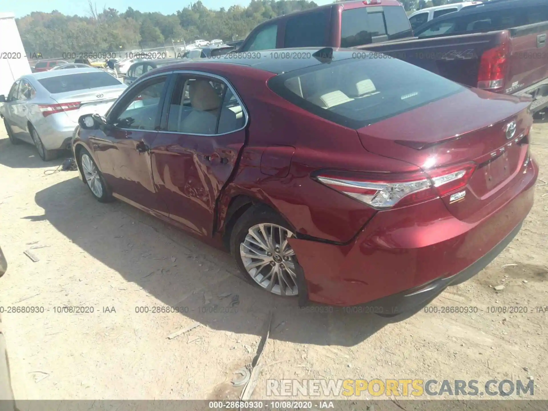 3 Photograph of a damaged car 4T1B11HK8KU704987 TOYOTA CAMRY 2019