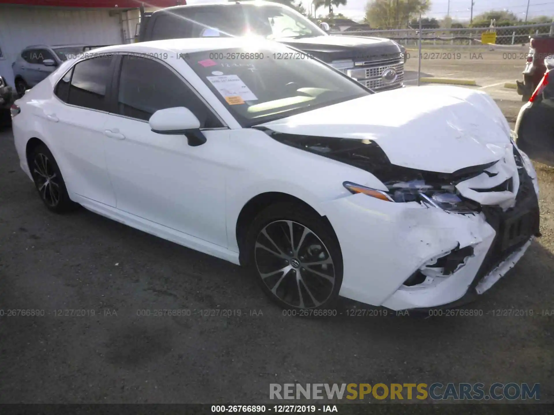 1 Photograph of a damaged car 4T1B11HK8KU707517 TOYOTA CAMRY 2019