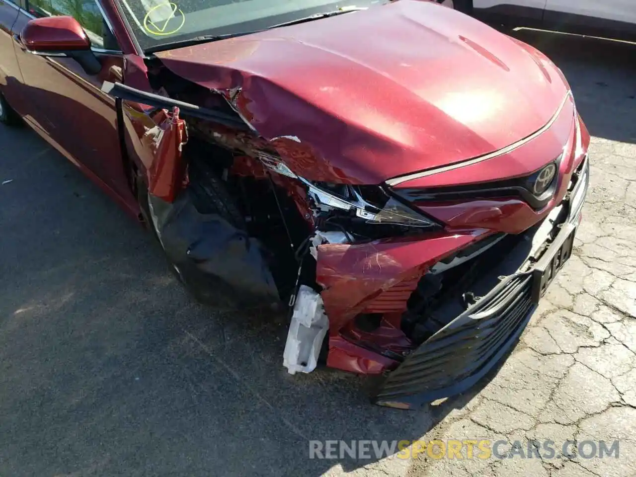 9 Photograph of a damaged car 4T1B11HK8KU708280 TOYOTA CAMRY 2019