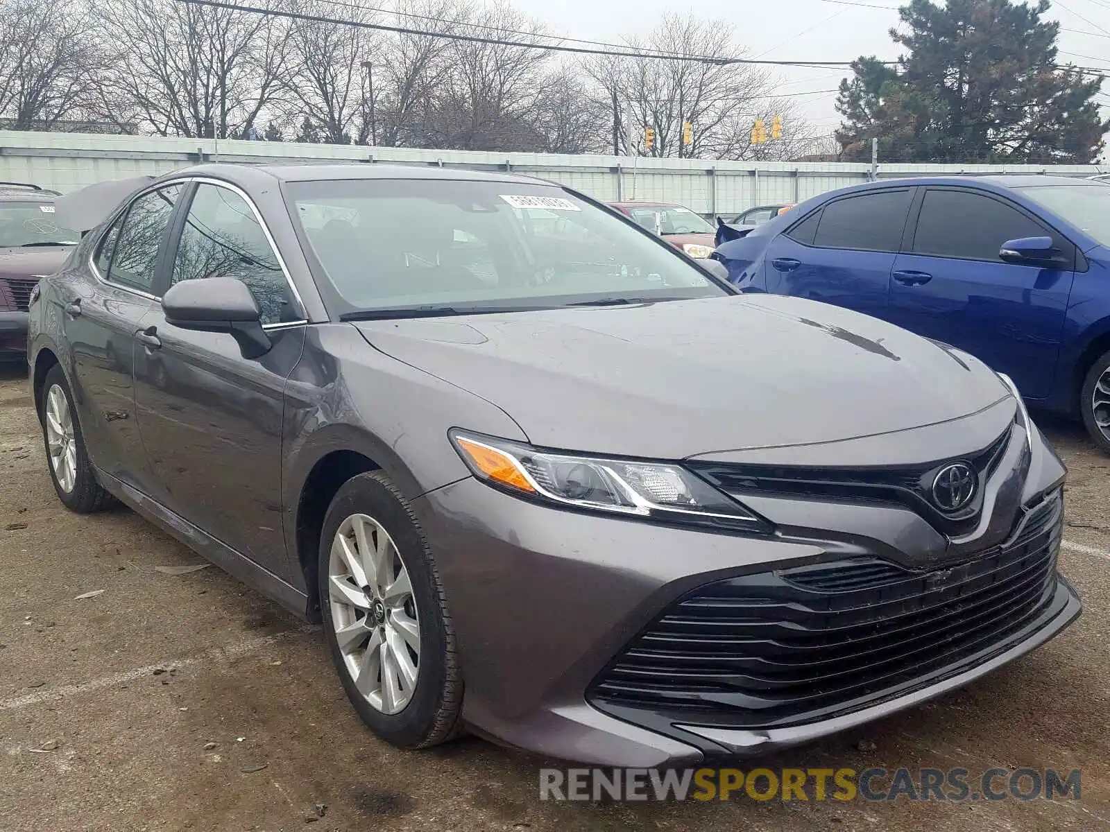 1 Photograph of a damaged car 4T1B11HK8KU708294 TOYOTA CAMRY 2019