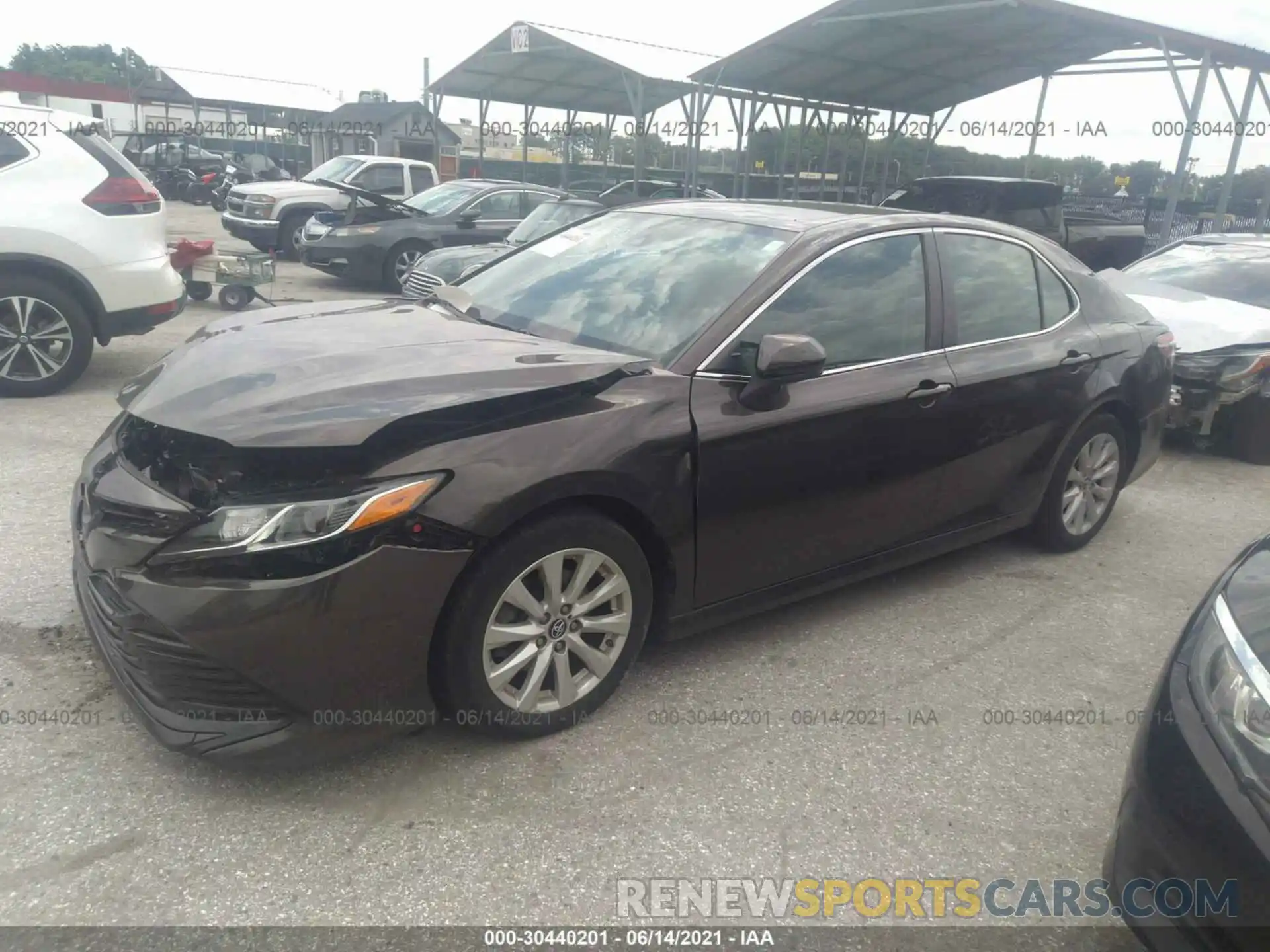 2 Photograph of a damaged car 4T1B11HK8KU710112 TOYOTA CAMRY 2019