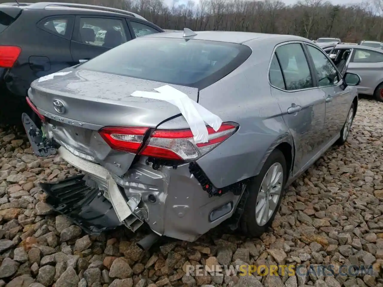 4 Фотография поврежденного автомобиля 4T1B11HK8KU712121 TOYOTA CAMRY 2019