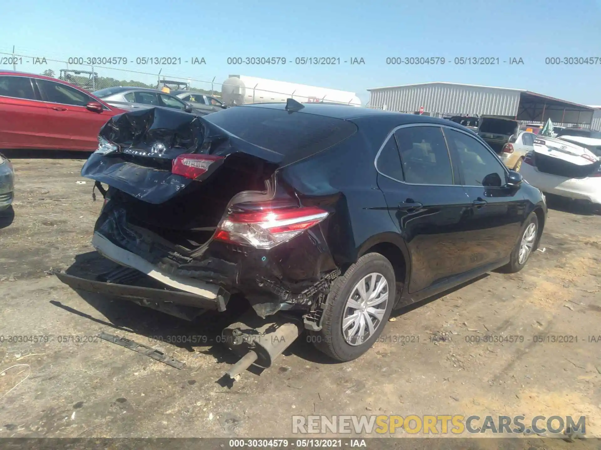 4 Photograph of a damaged car 4T1B11HK8KU712345 TOYOTA CAMRY 2019