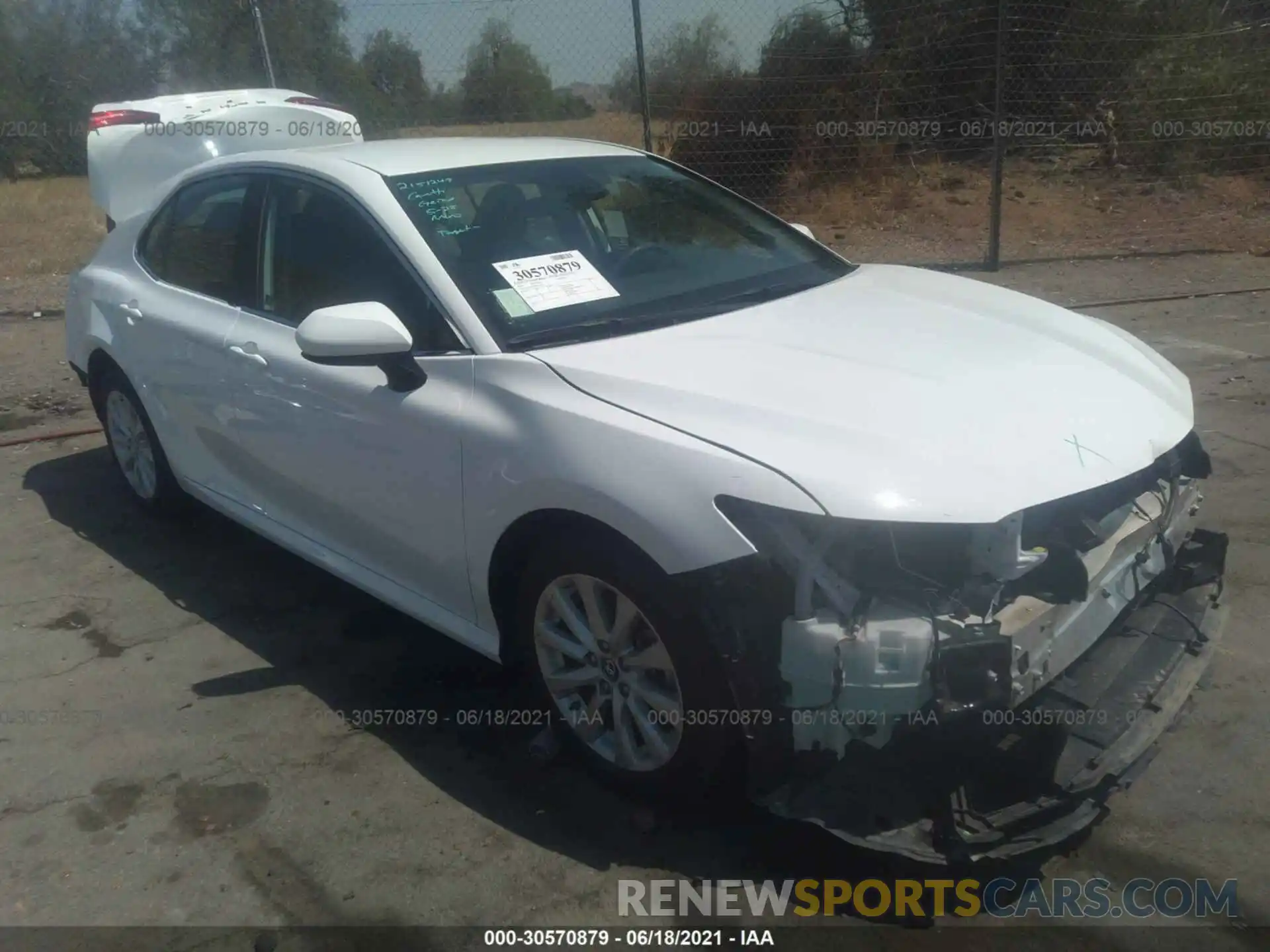 1 Photograph of a damaged car 4T1B11HK8KU714192 TOYOTA CAMRY 2019