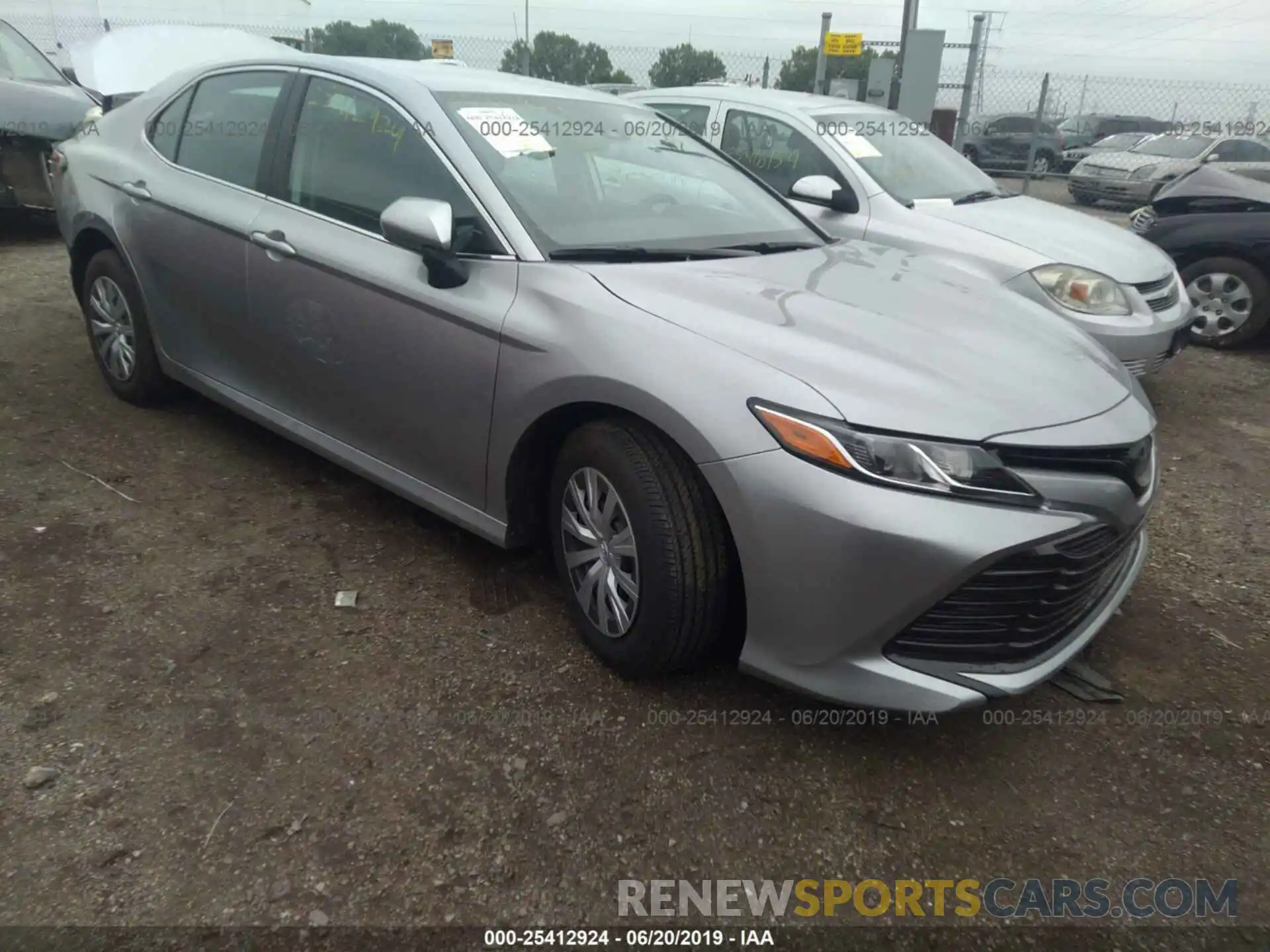 1 Photograph of a damaged car 4T1B11HK8KU715021 TOYOTA CAMRY 2019