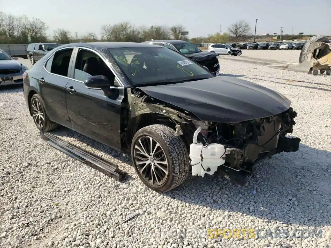 1 Photograph of a damaged car 4T1B11HK8KU716427 TOYOTA CAMRY 2019