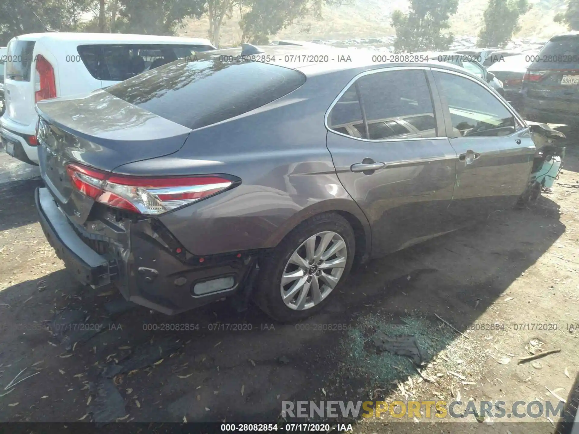 4 Photograph of a damaged car 4T1B11HK8KU717478 TOYOTA CAMRY 2019