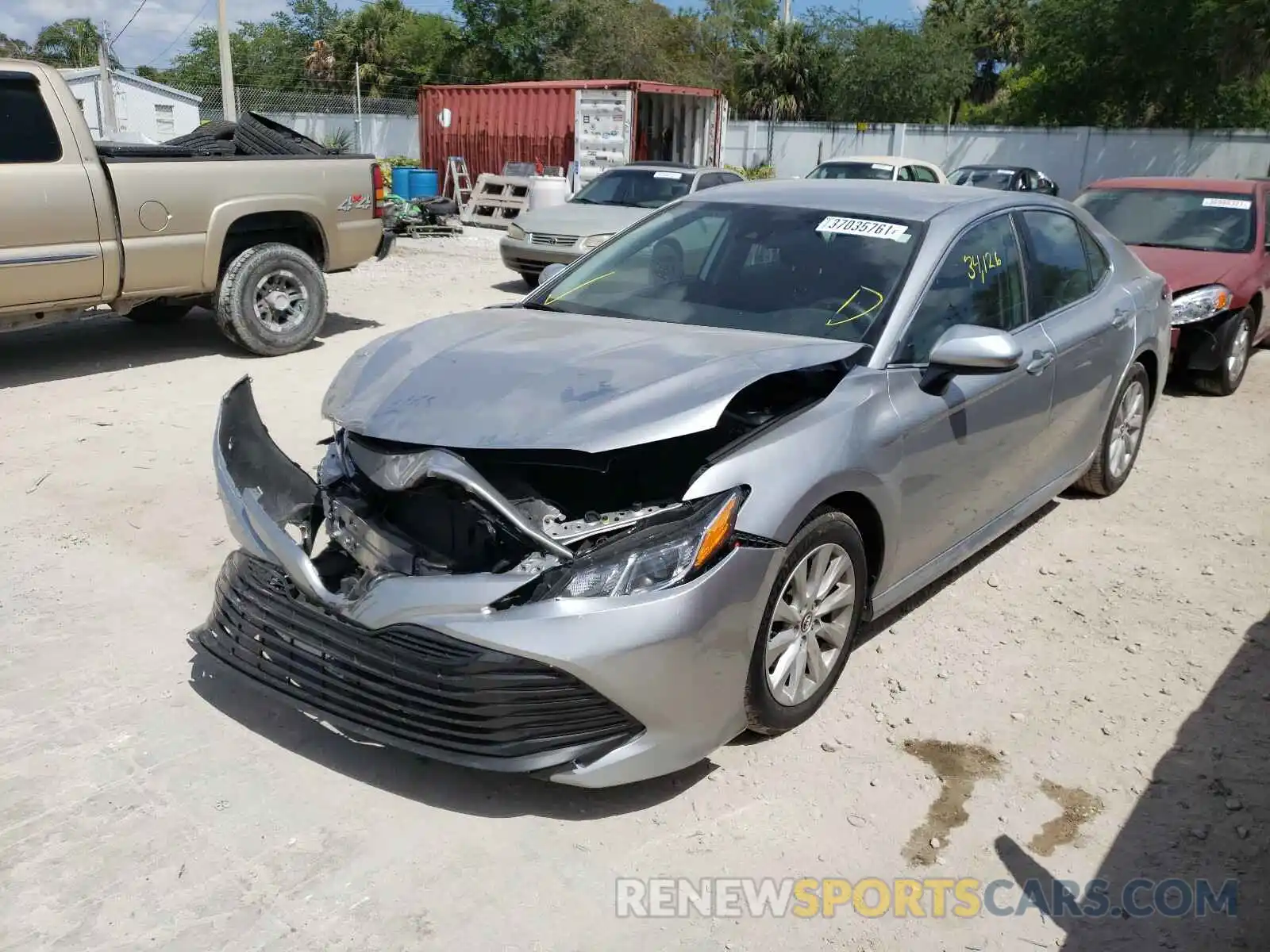 2 Photograph of a damaged car 4T1B11HK8KU718128 TOYOTA CAMRY 2019