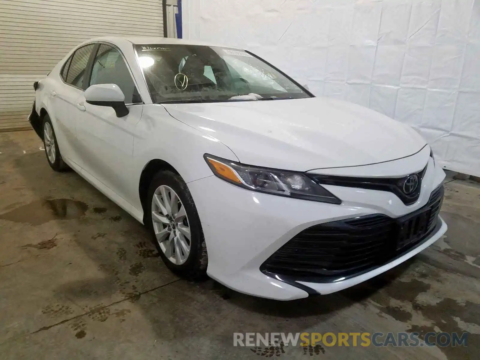 1 Photograph of a damaged car 4T1B11HK8KU718176 TOYOTA CAMRY 2019