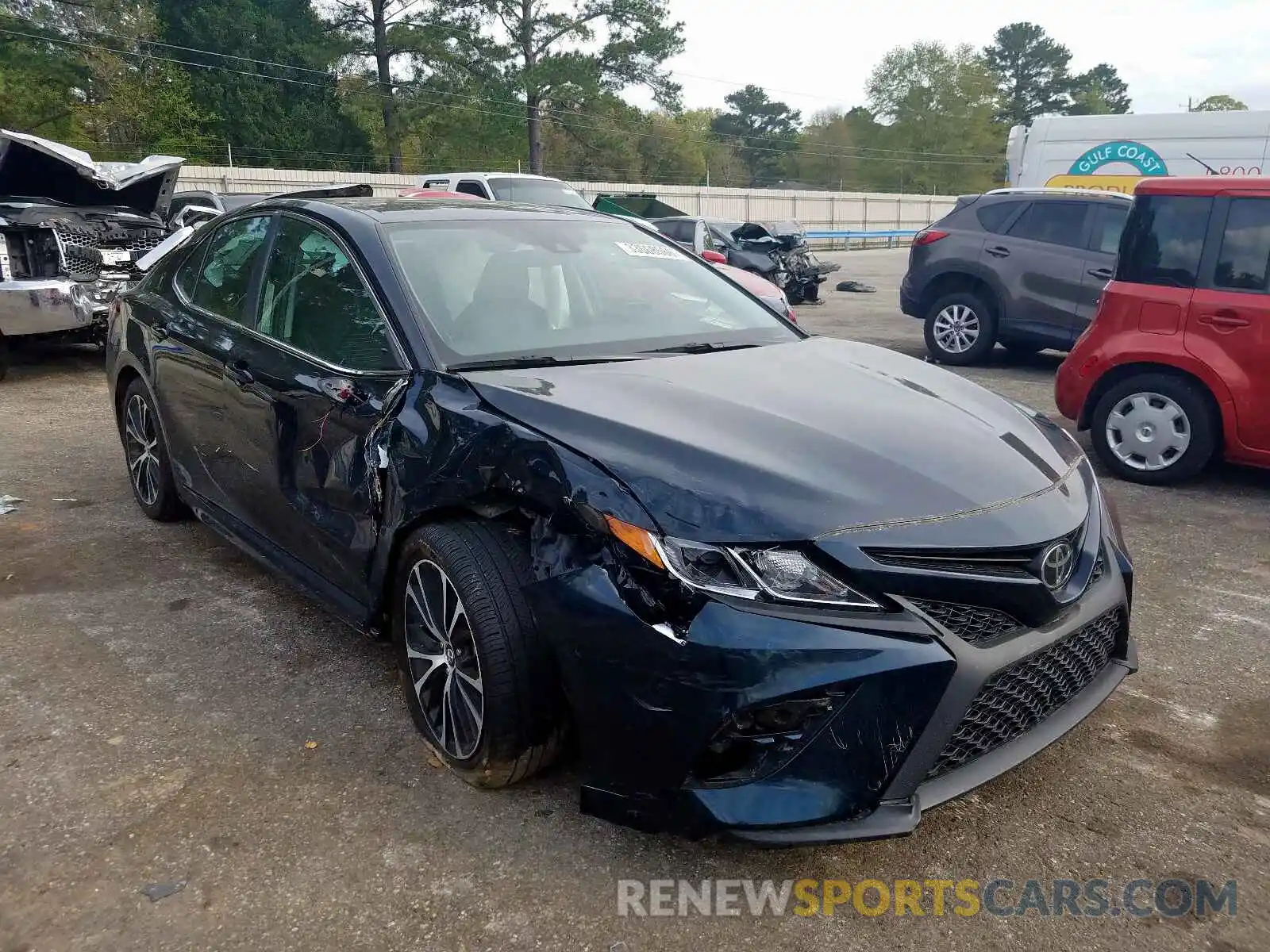 1 Photograph of a damaged car 4T1B11HK8KU722048 TOYOTA CAMRY 2019