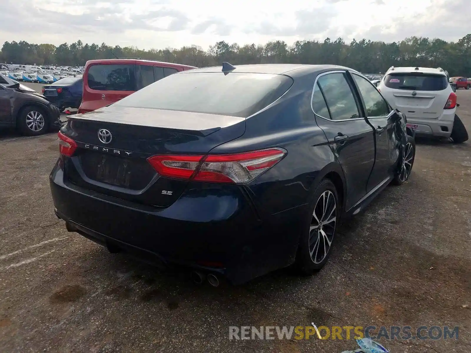 4 Photograph of a damaged car 4T1B11HK8KU722048 TOYOTA CAMRY 2019