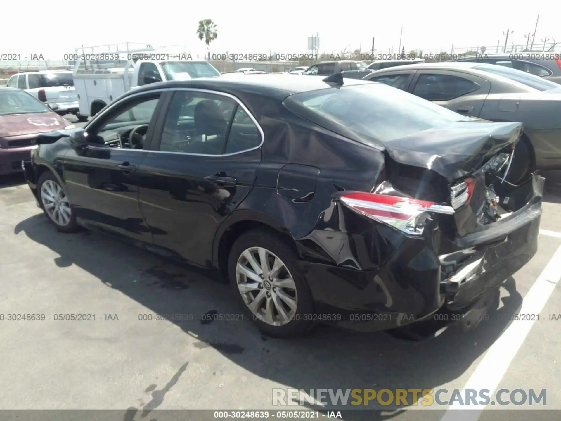 3 Photograph of a damaged car 4T1B11HK8KU722311 TOYOTA CAMRY 2019