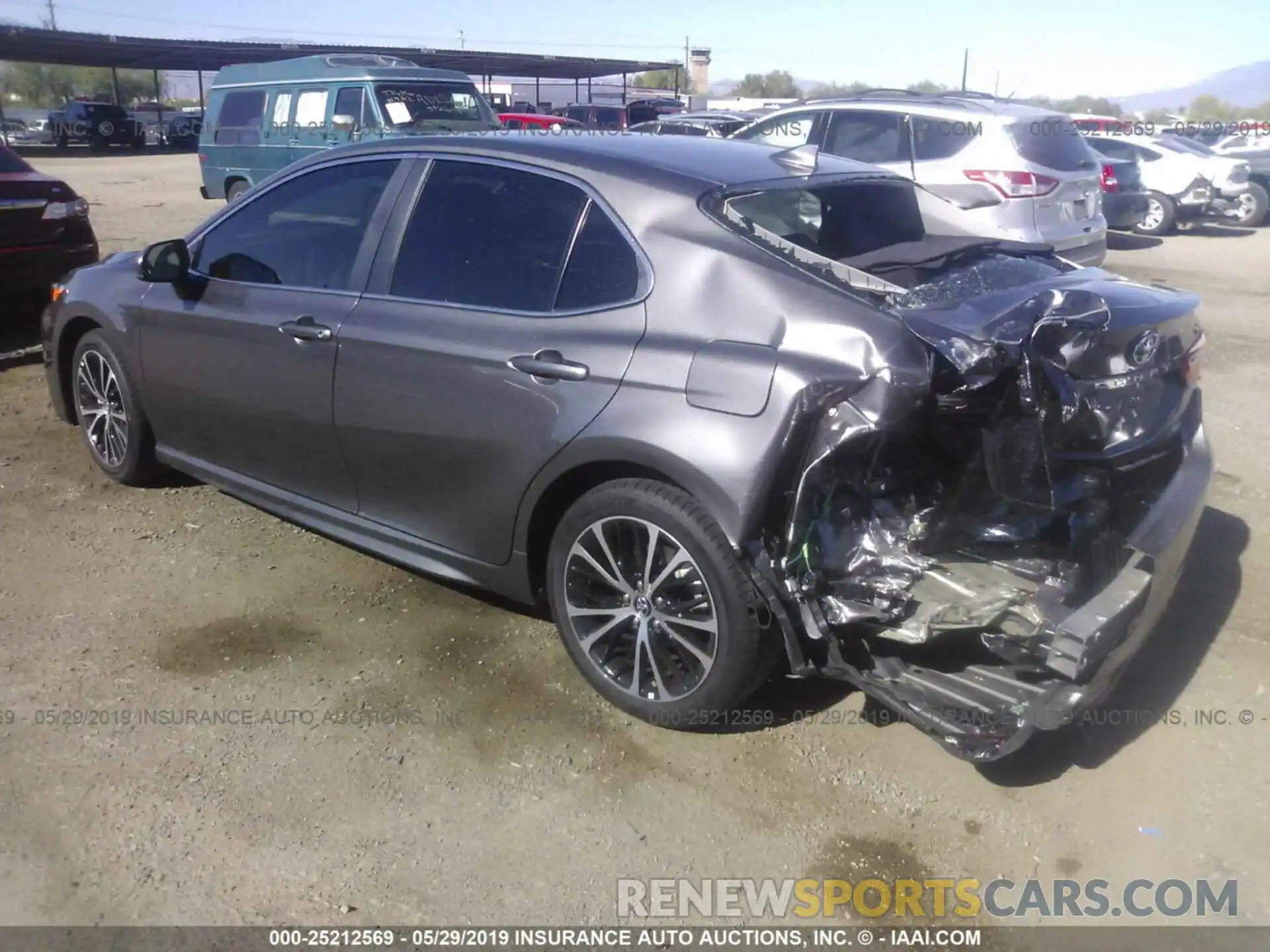 3 Photograph of a damaged car 4T1B11HK8KU722695 TOYOTA CAMRY 2019