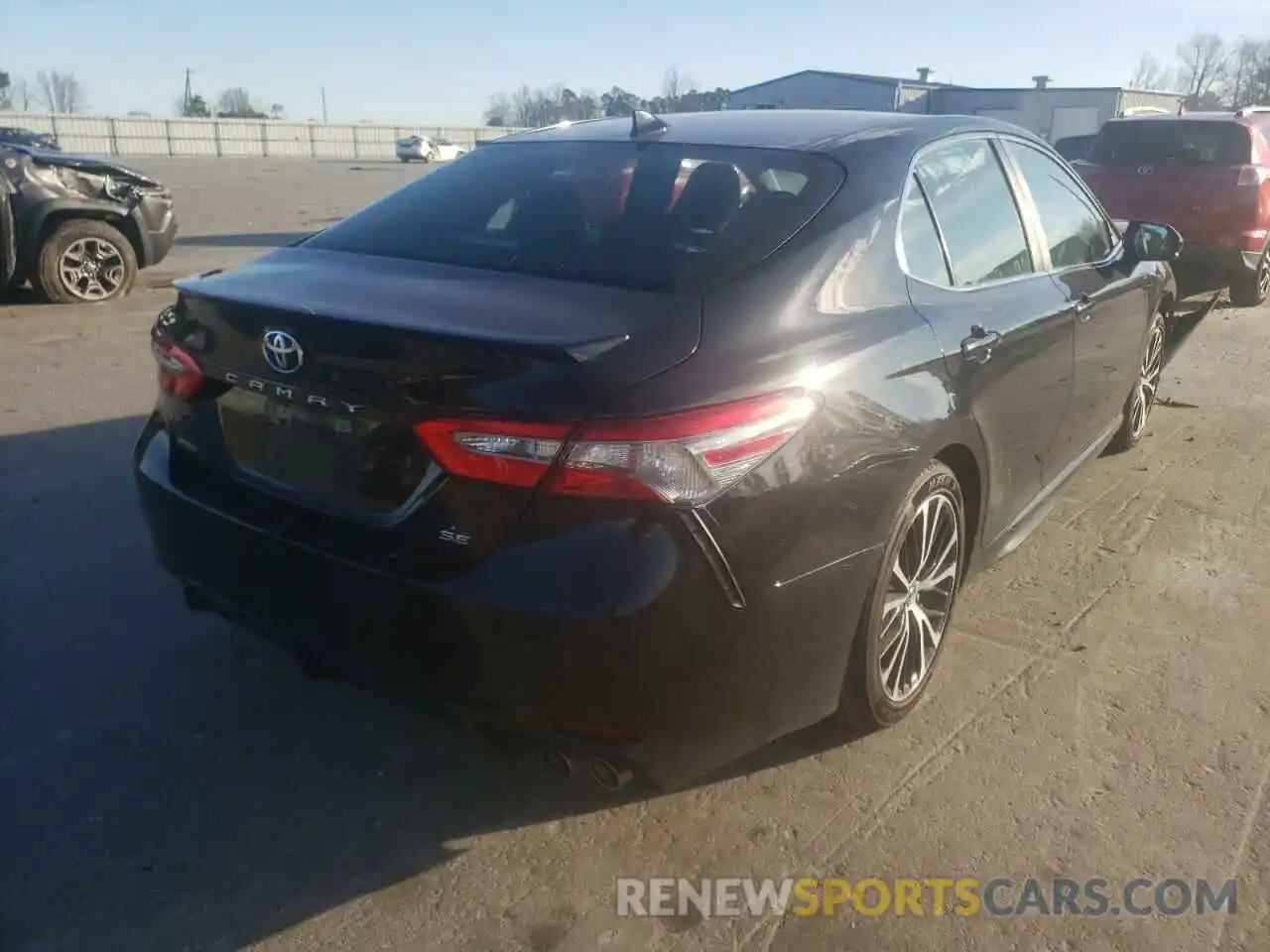 4 Photograph of a damaged car 4T1B11HK8KU723586 TOYOTA CAMRY 2019