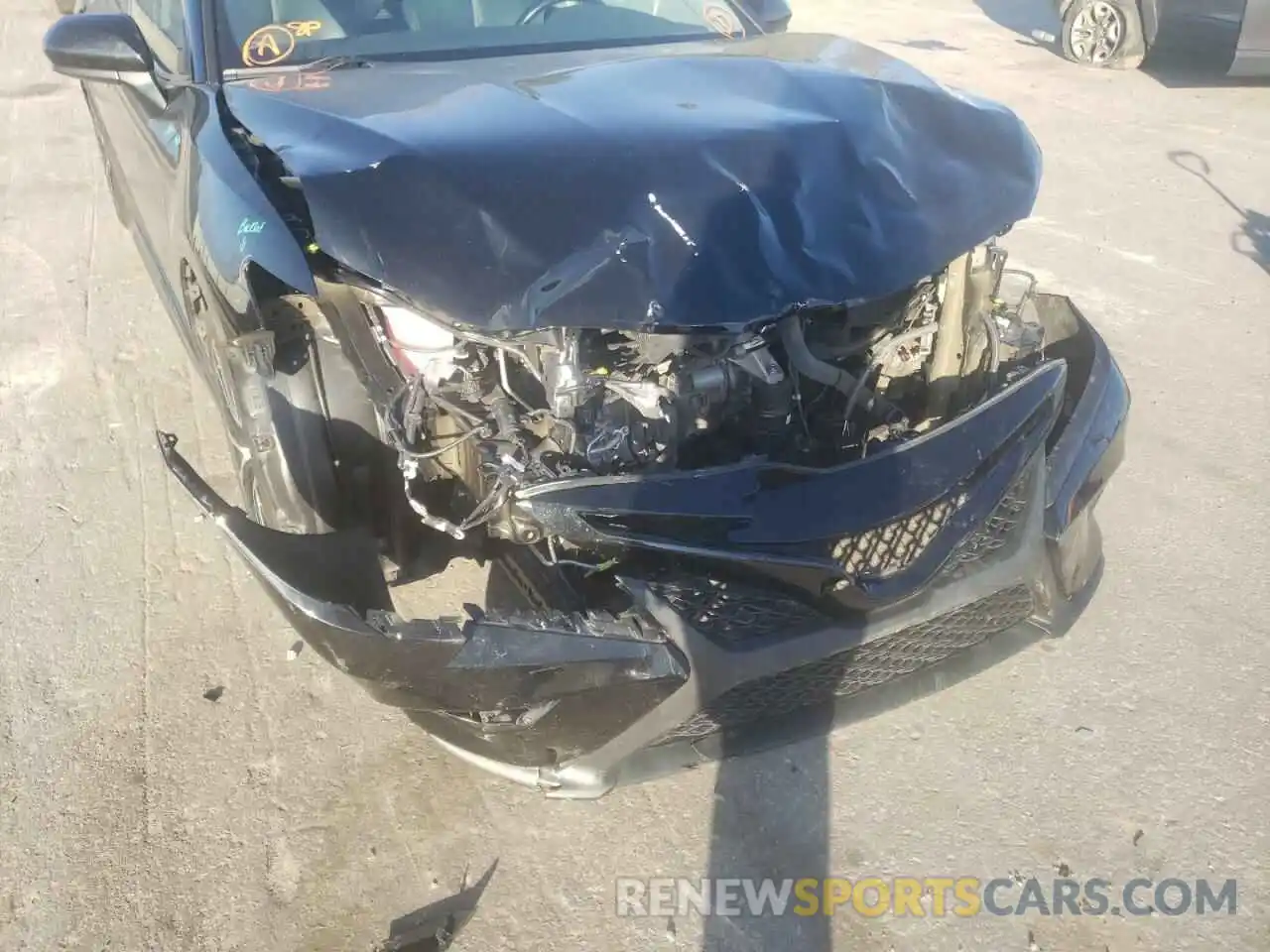 9 Photograph of a damaged car 4T1B11HK8KU723586 TOYOTA CAMRY 2019