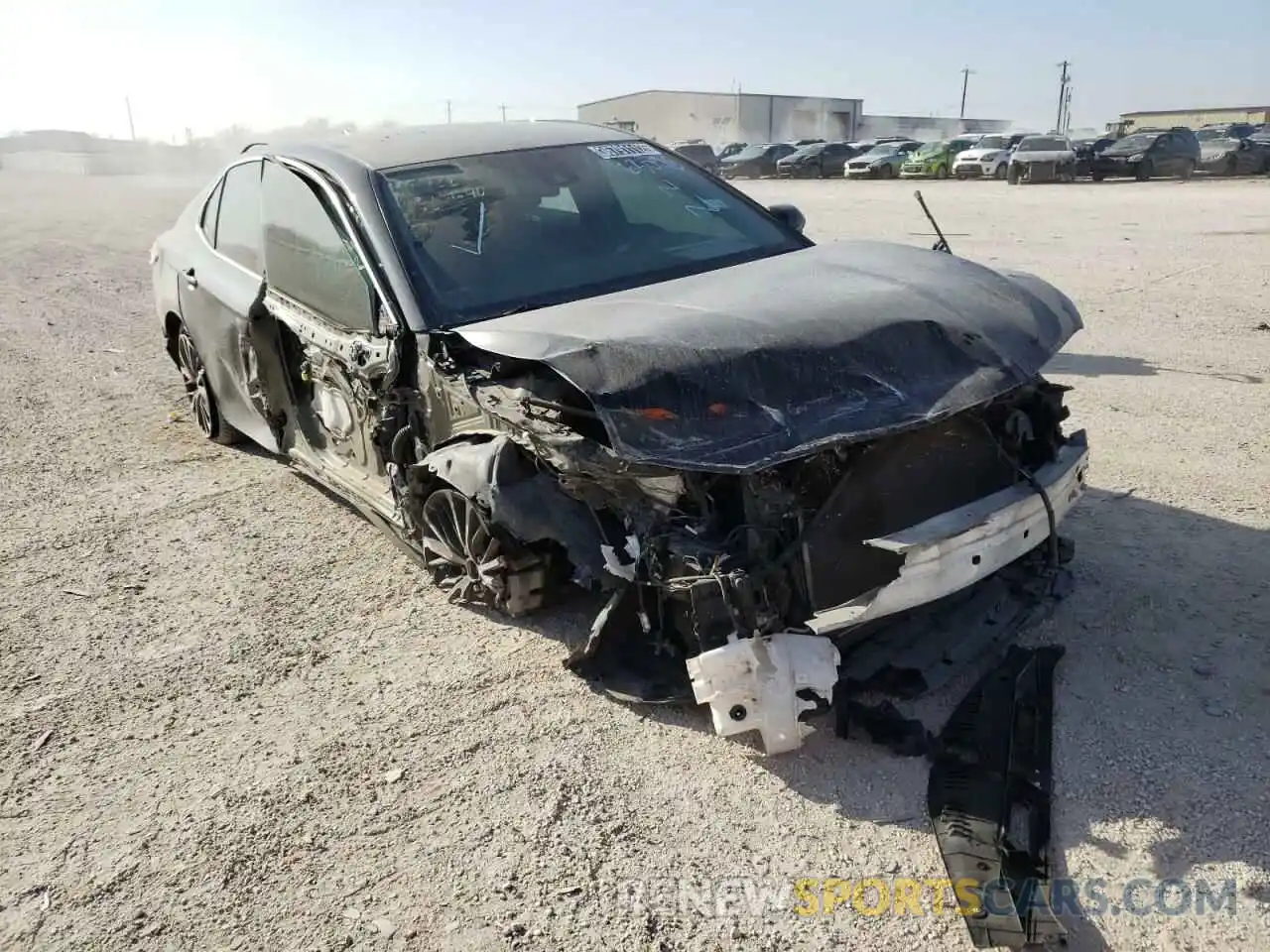 1 Photograph of a damaged car 4T1B11HK8KU723748 TOYOTA CAMRY 2019