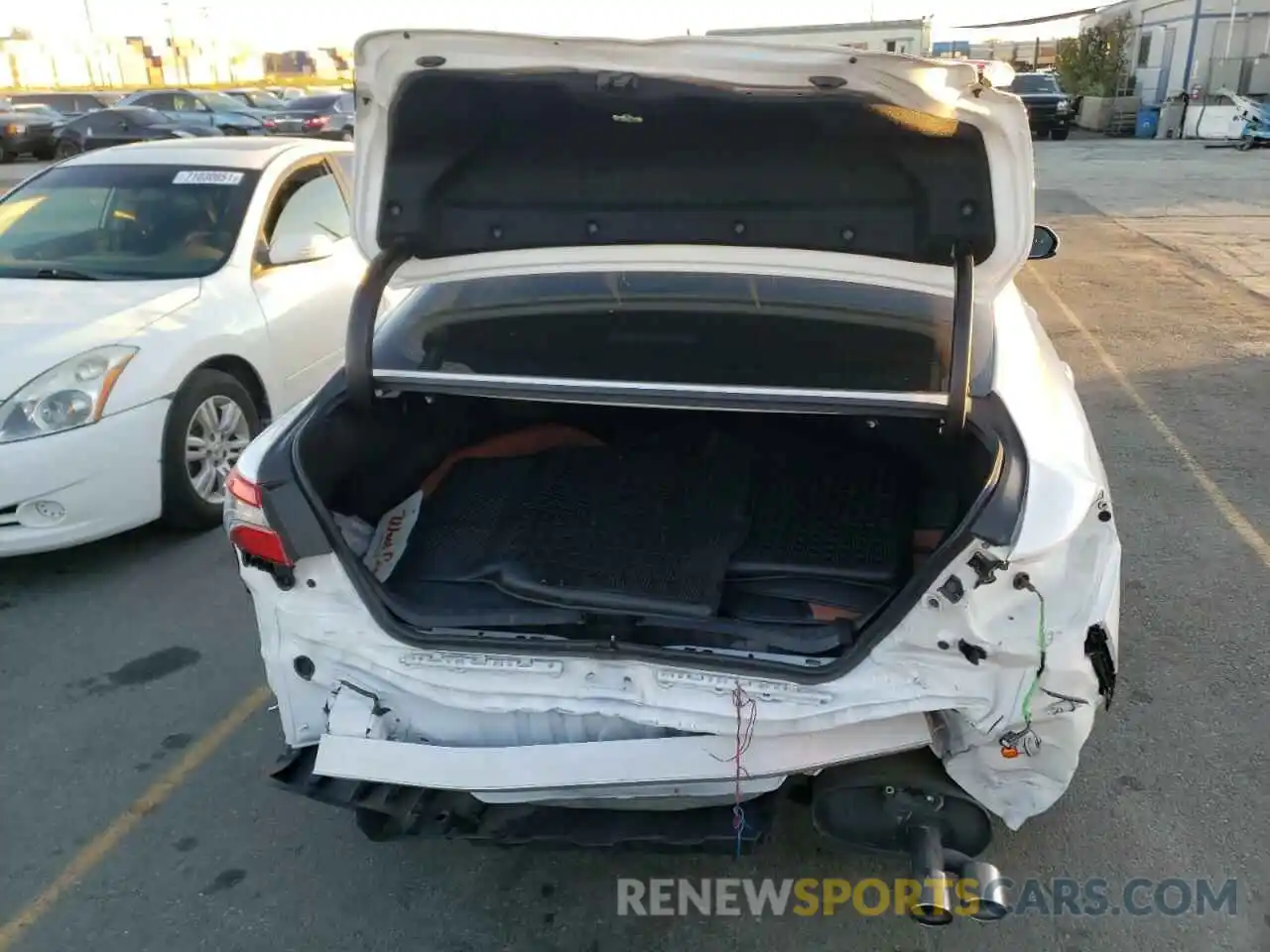 9 Photograph of a damaged car 4T1B11HK8KU724527 TOYOTA CAMRY 2019