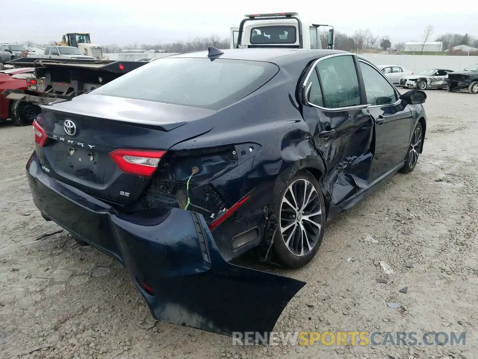 4 Photograph of a damaged car 4T1B11HK8KU725192 TOYOTA CAMRY 2019