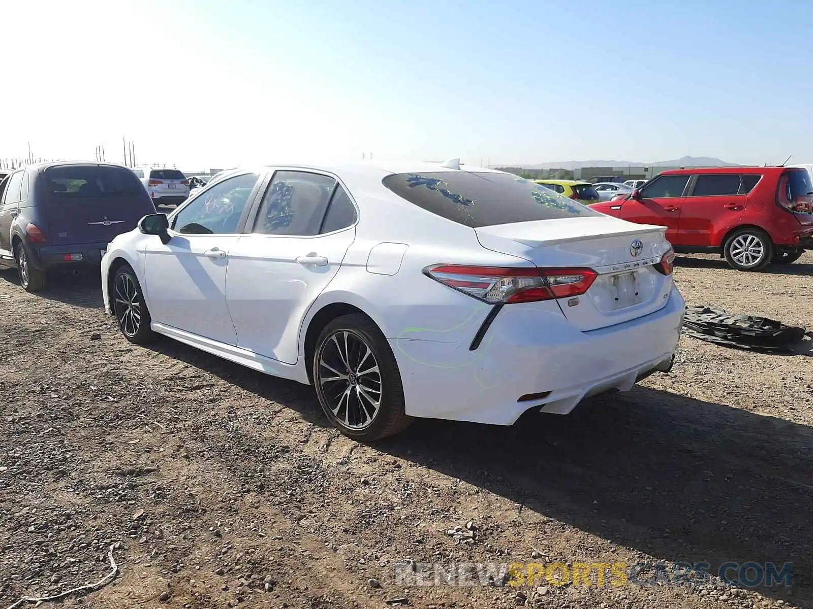 3 Photograph of a damaged car 4T1B11HK8KU726018 TOYOTA CAMRY 2019