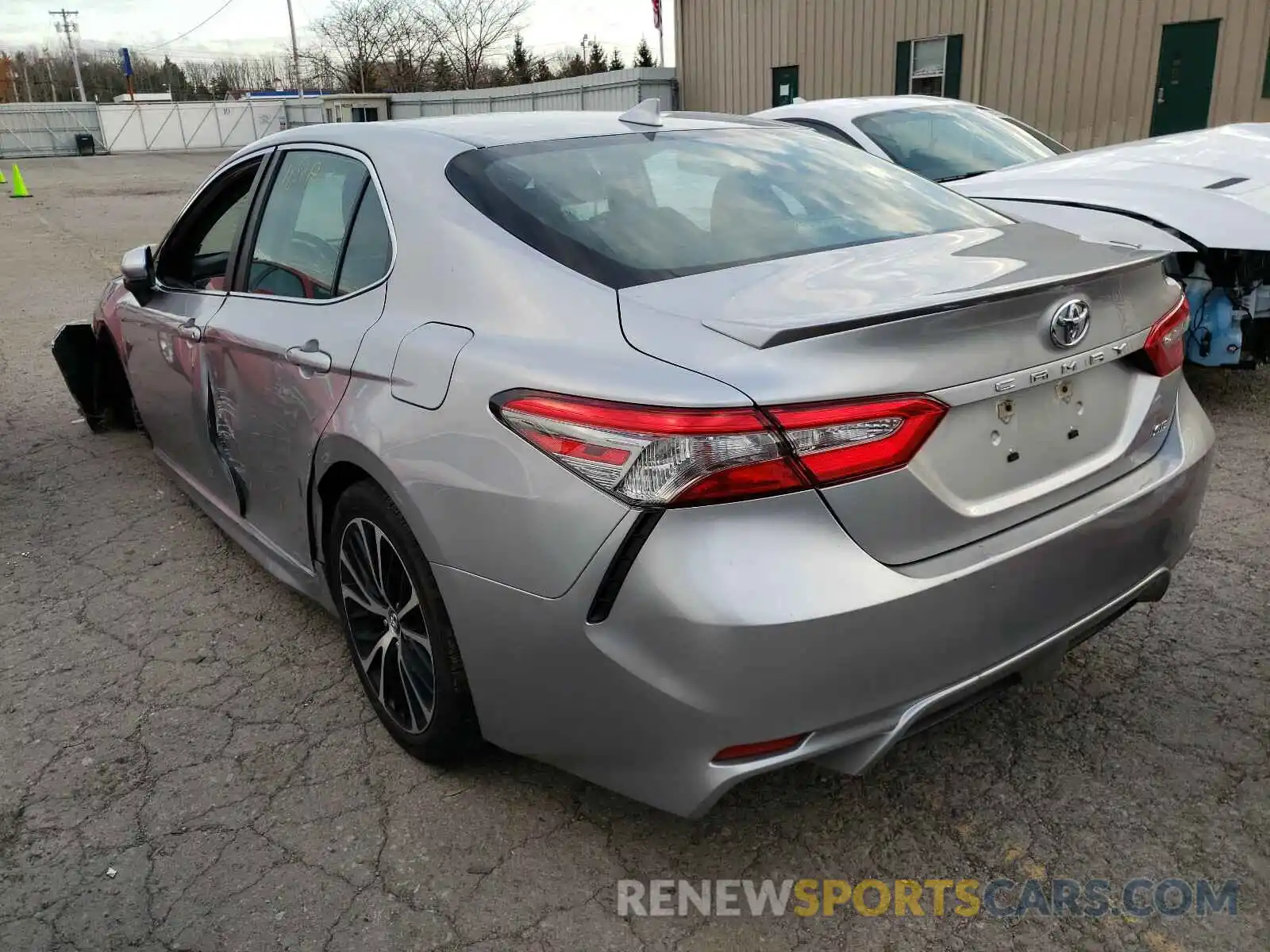 3 Photograph of a damaged car 4T1B11HK8KU727900 TOYOTA CAMRY 2019