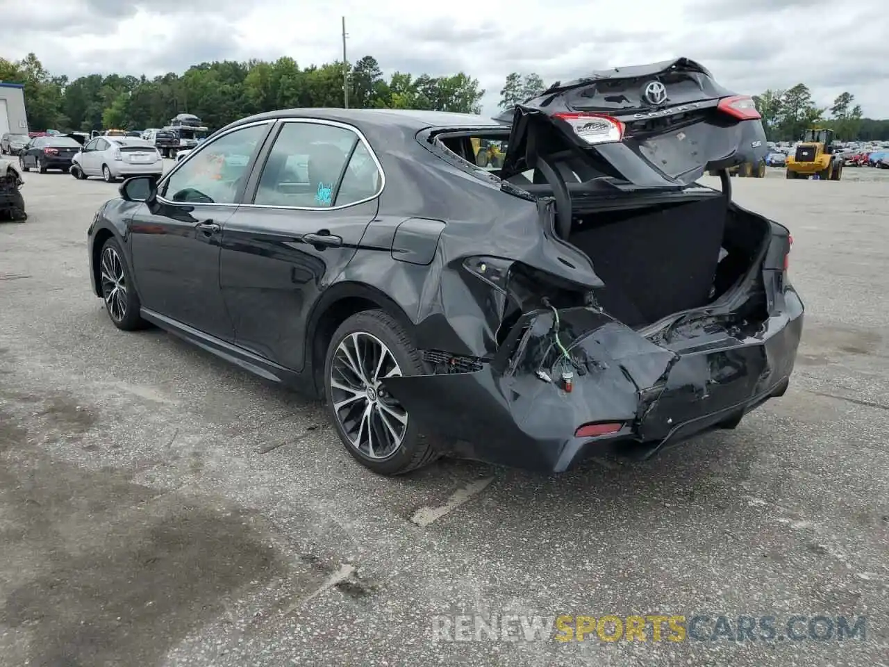 3 Photograph of a damaged car 4T1B11HK8KU728304 TOYOTA CAMRY 2019