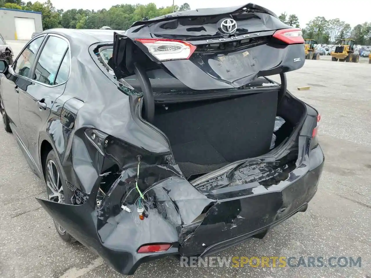 9 Photograph of a damaged car 4T1B11HK8KU728304 TOYOTA CAMRY 2019