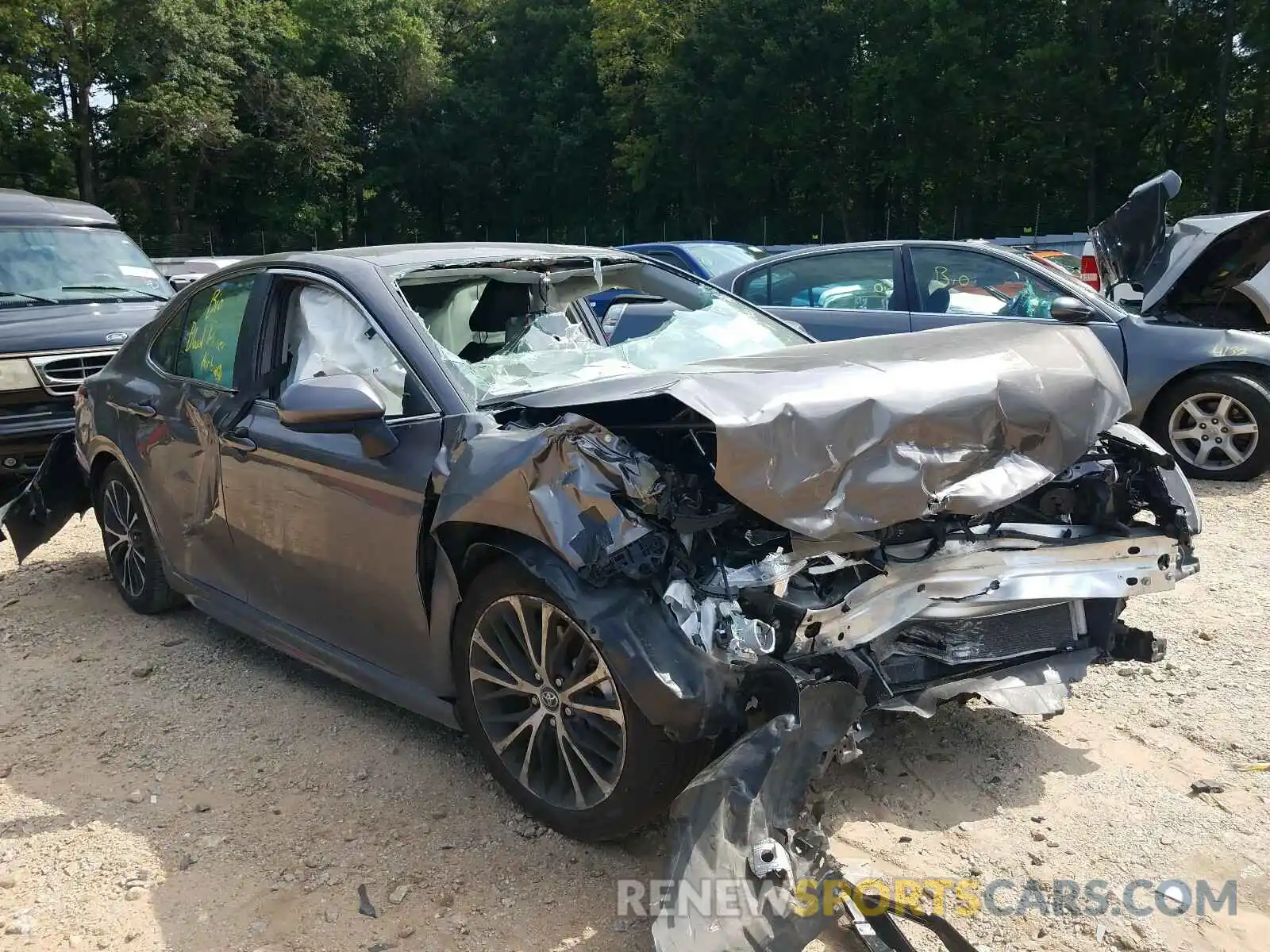 1 Photograph of a damaged car 4T1B11HK8KU728500 TOYOTA CAMRY 2019