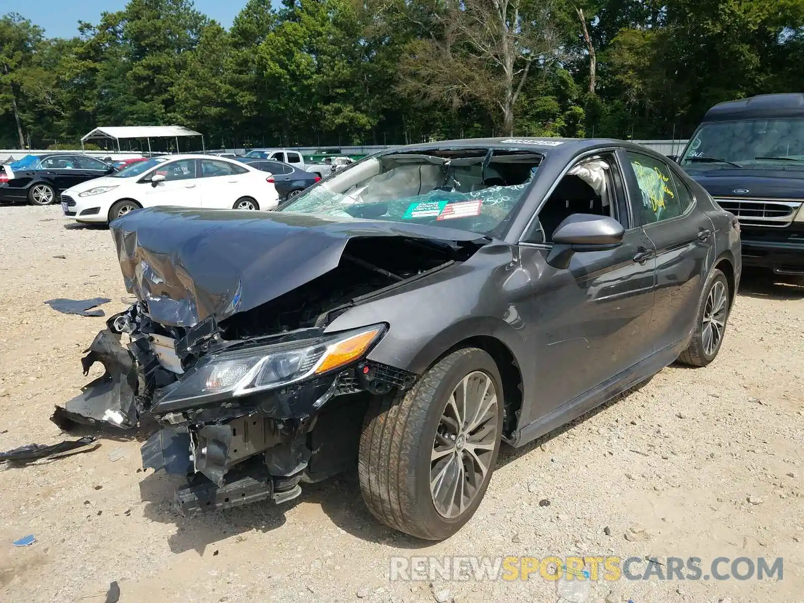 2 Photograph of a damaged car 4T1B11HK8KU728500 TOYOTA CAMRY 2019