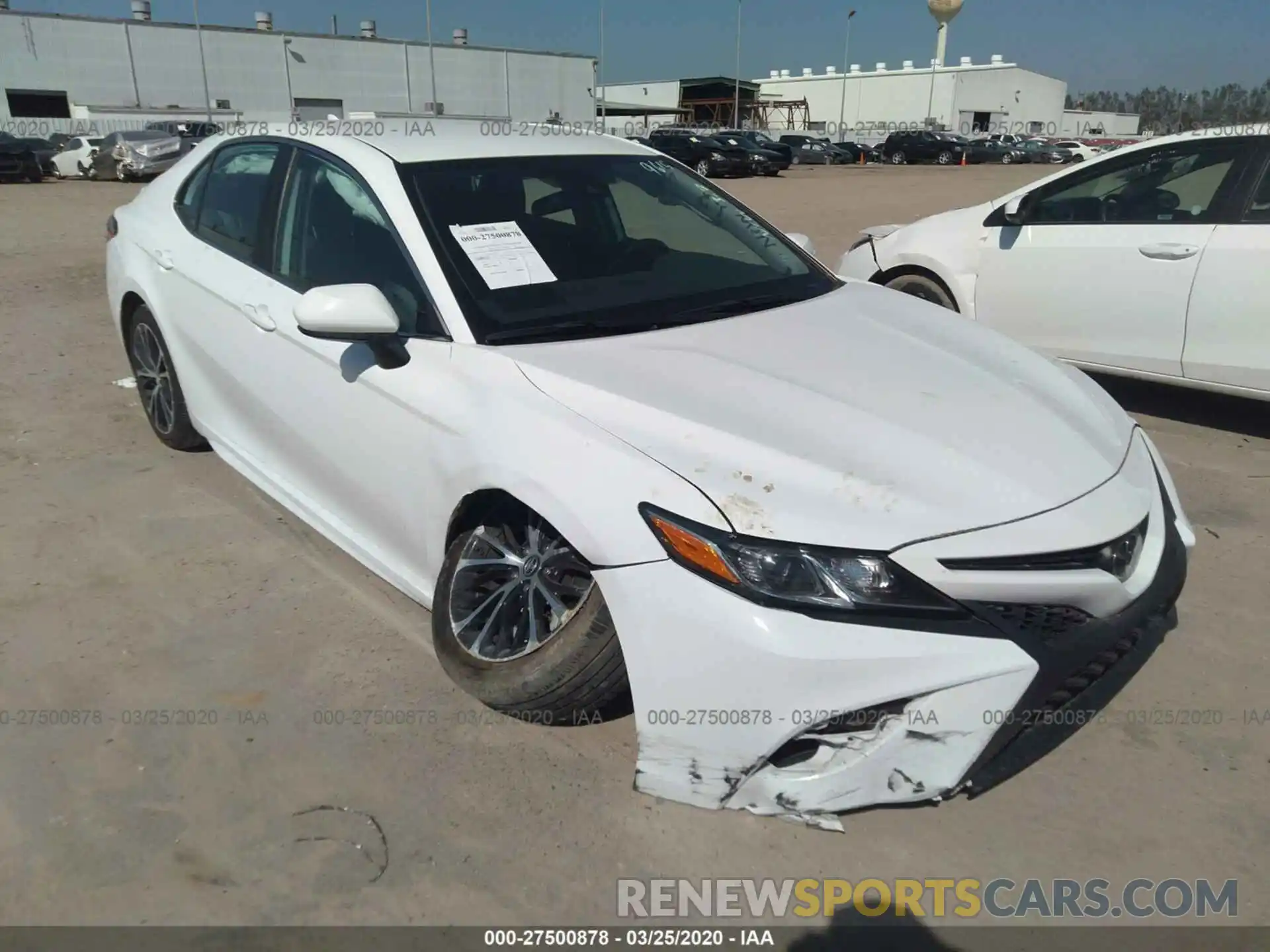 1 Photograph of a damaged car 4T1B11HK8KU729615 TOYOTA CAMRY 2019