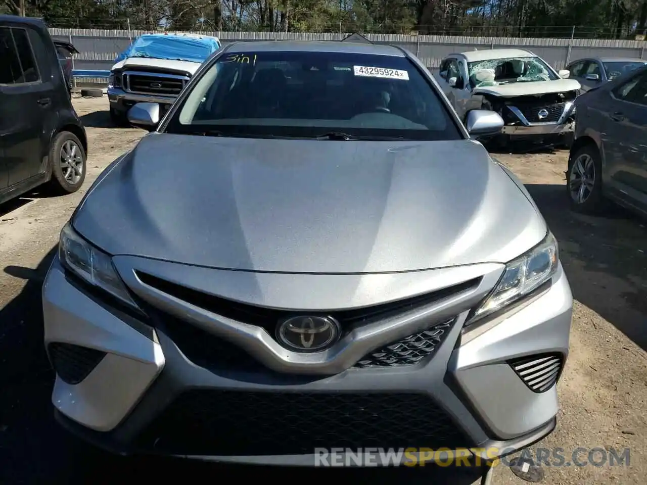 5 Photograph of a damaged car 4T1B11HK8KU729646 TOYOTA CAMRY 2019