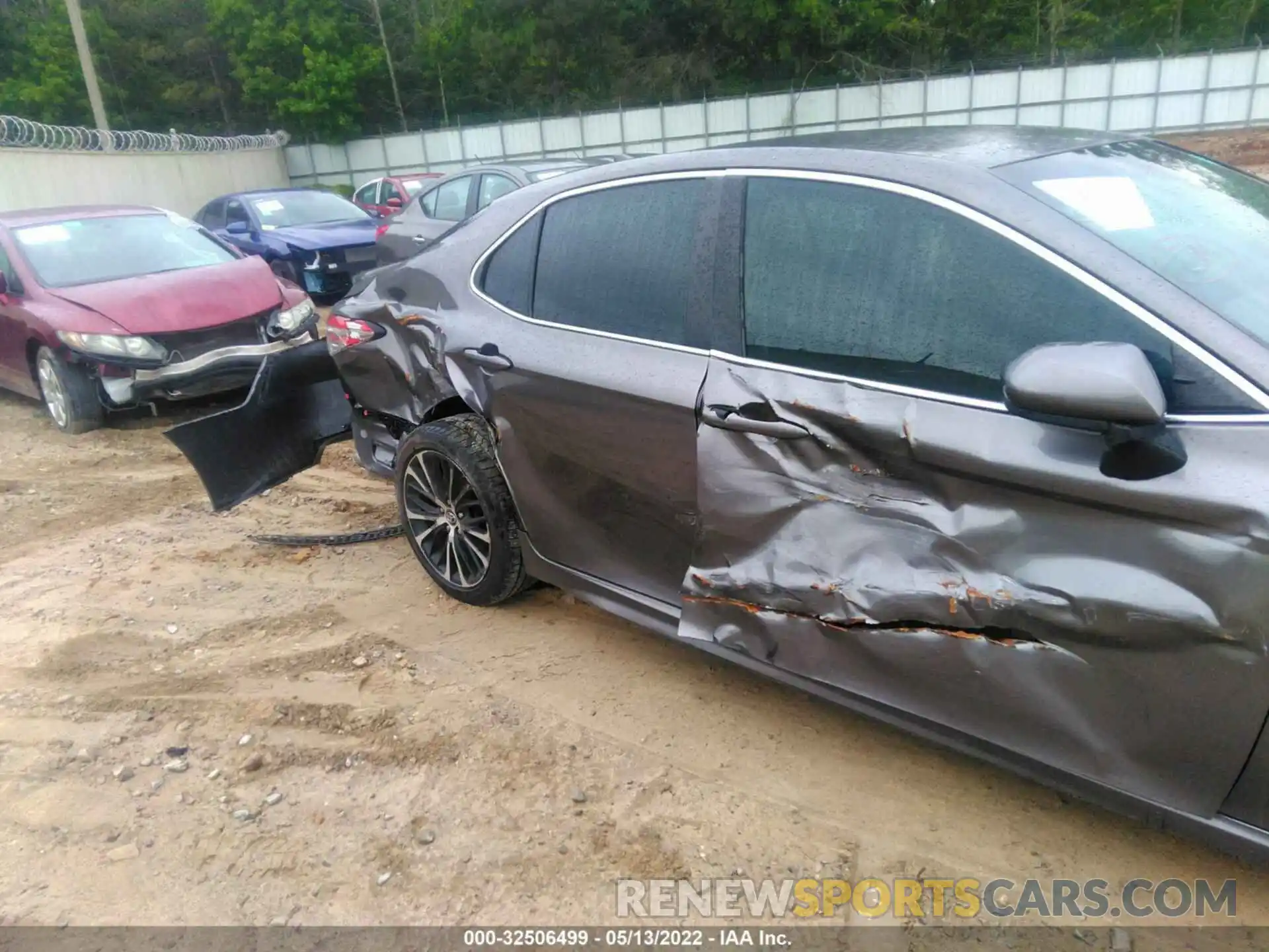 6 Photograph of a damaged car 4T1B11HK8KU729890 TOYOTA CAMRY 2019