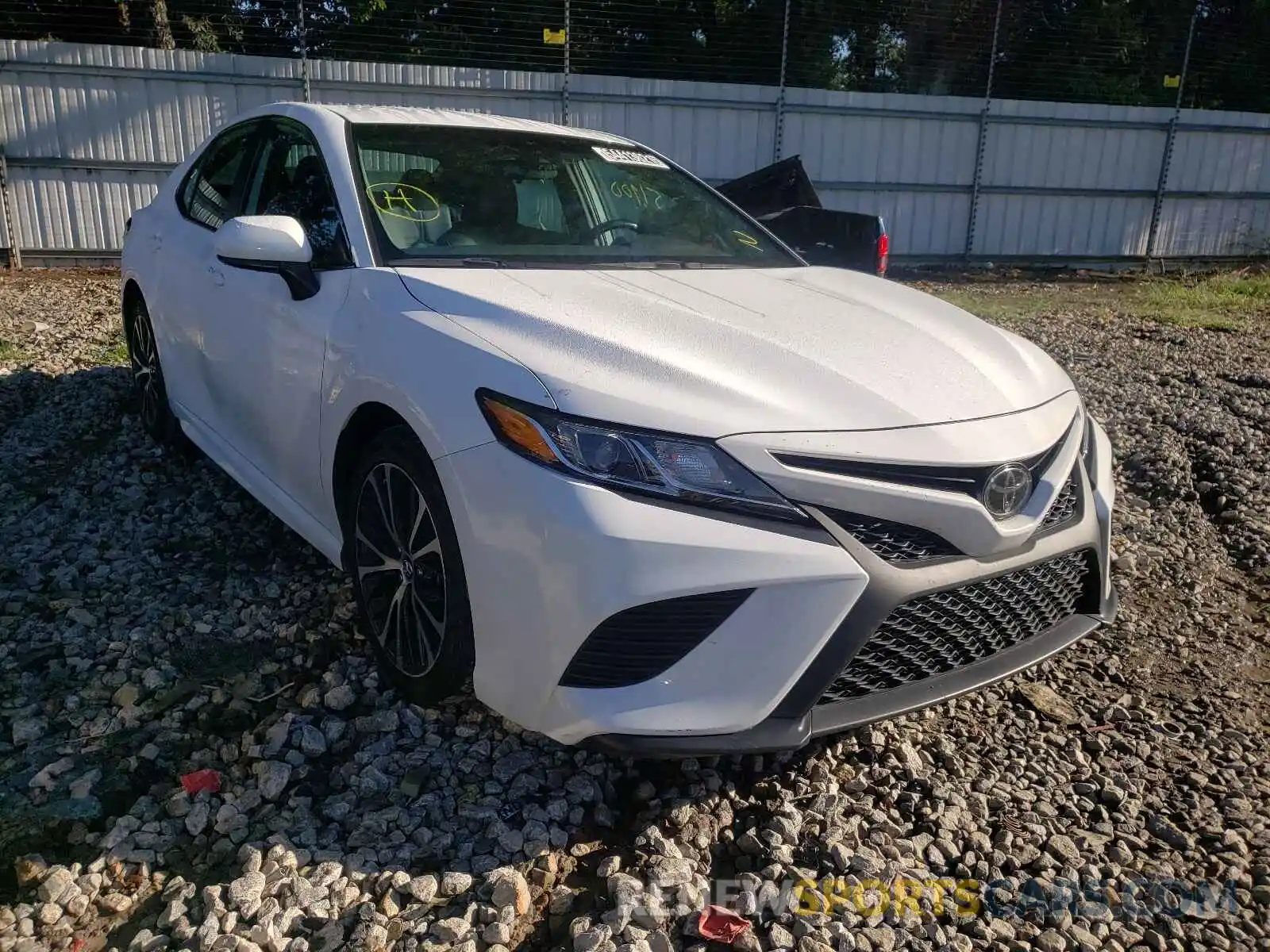 1 Photograph of a damaged car 4T1B11HK8KU730344 TOYOTA CAMRY 2019