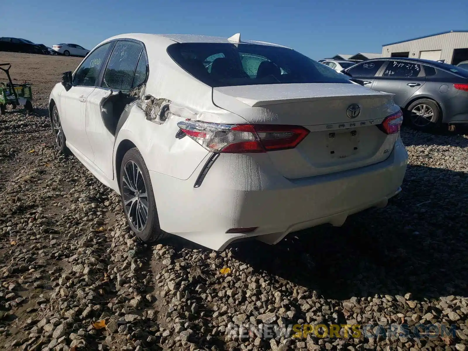 3 Photograph of a damaged car 4T1B11HK8KU730344 TOYOTA CAMRY 2019