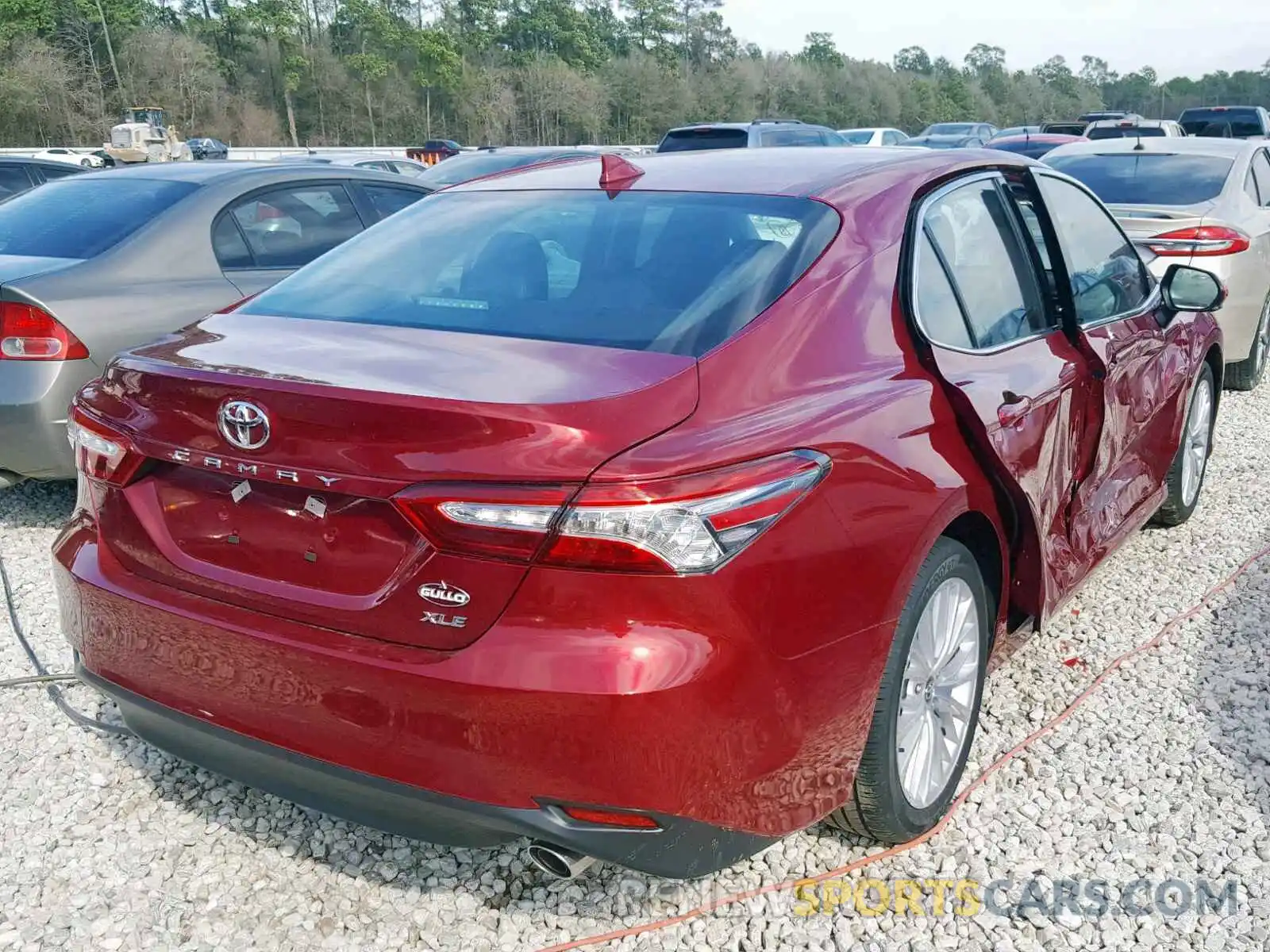 4 Photograph of a damaged car 4T1B11HK8KU732093 TOYOTA CAMRY 2019