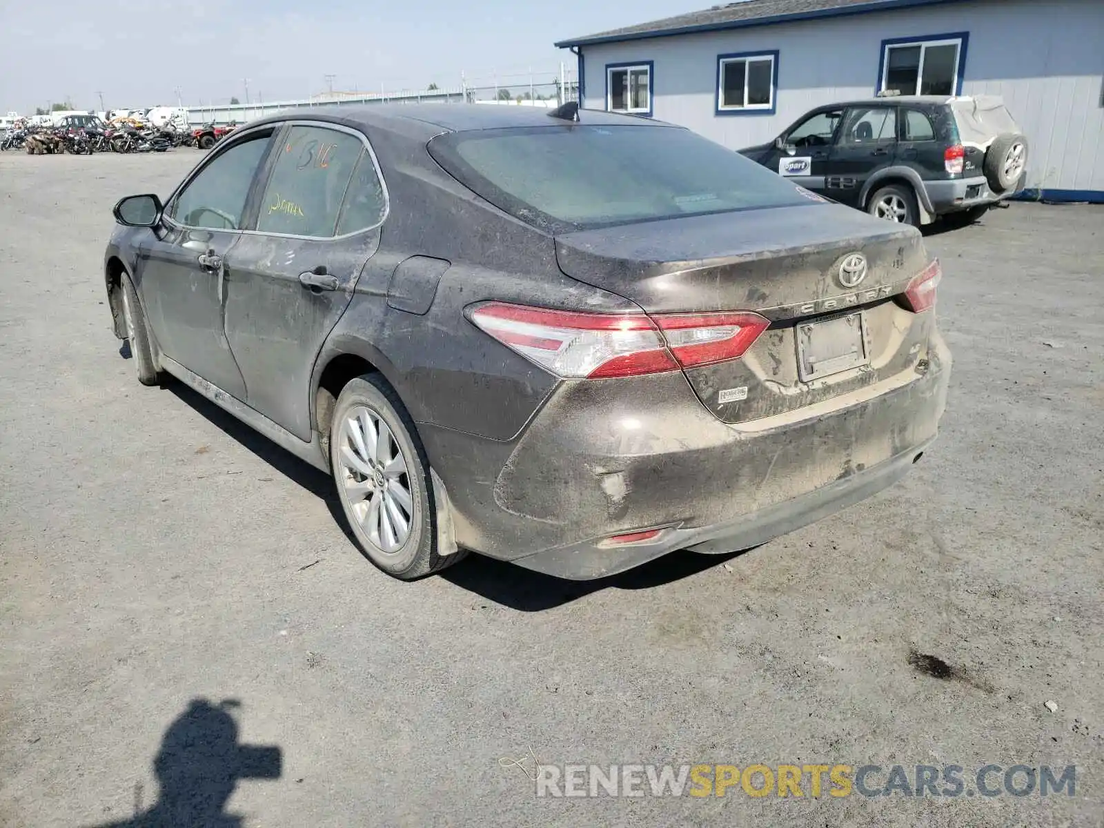 3 Photograph of a damaged car 4T1B11HK8KU733552 TOYOTA CAMRY 2019