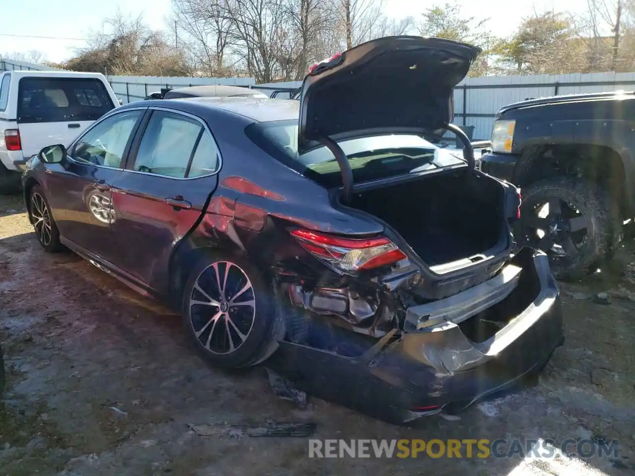 3 Photograph of a damaged car 4T1B11HK8KU733910 TOYOTA CAMRY 2019