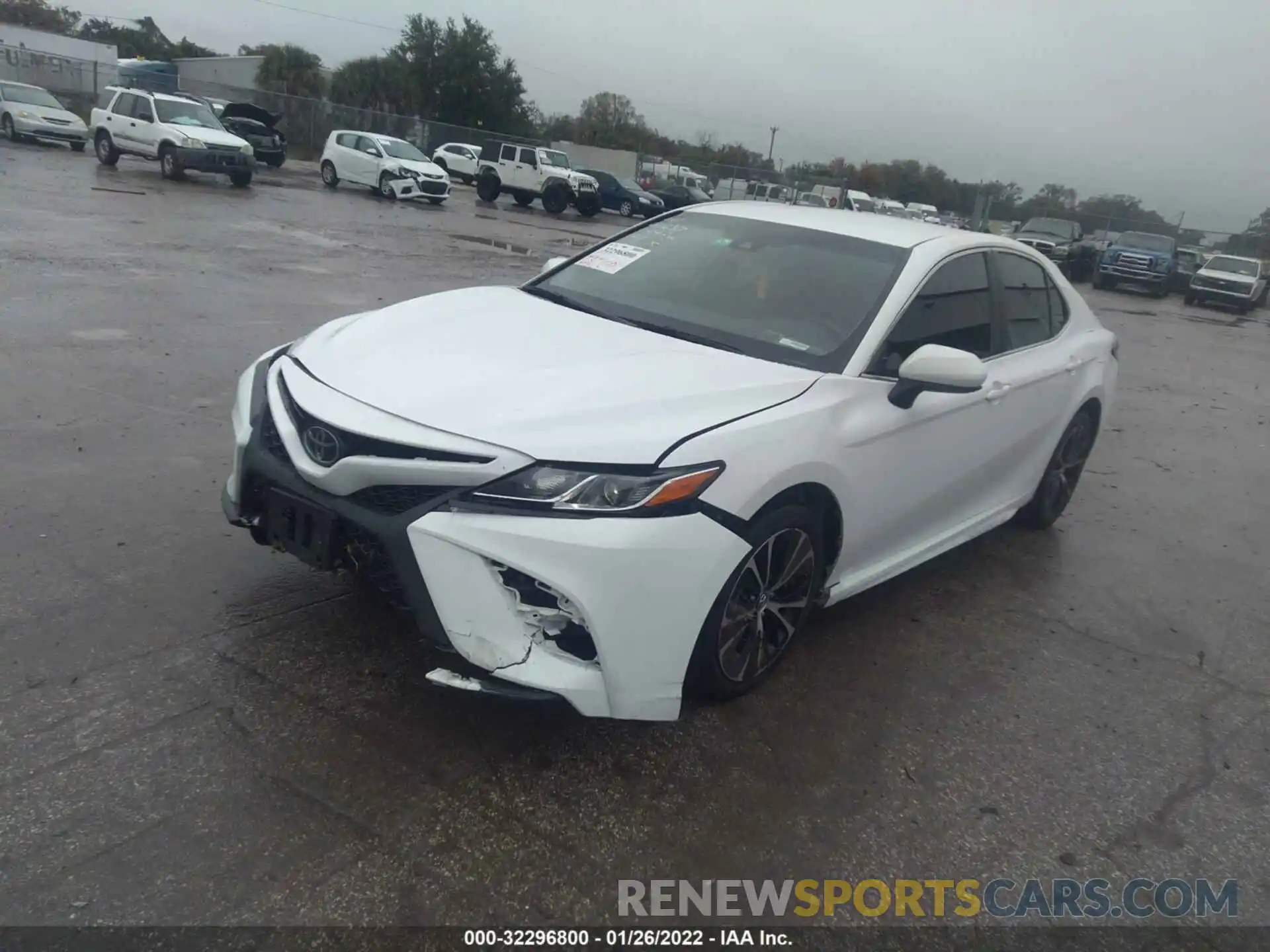 2 Photograph of a damaged car 4T1B11HK8KU735320 TOYOTA CAMRY 2019