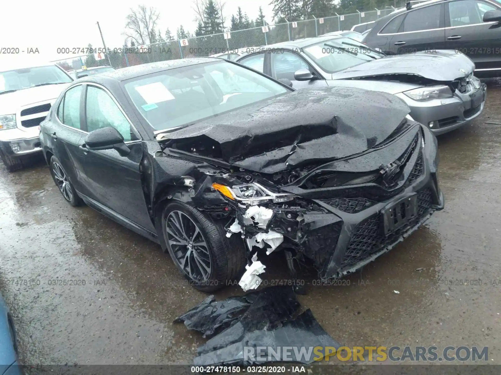 1 Photograph of a damaged car 4T1B11HK8KU736824 TOYOTA CAMRY 2019