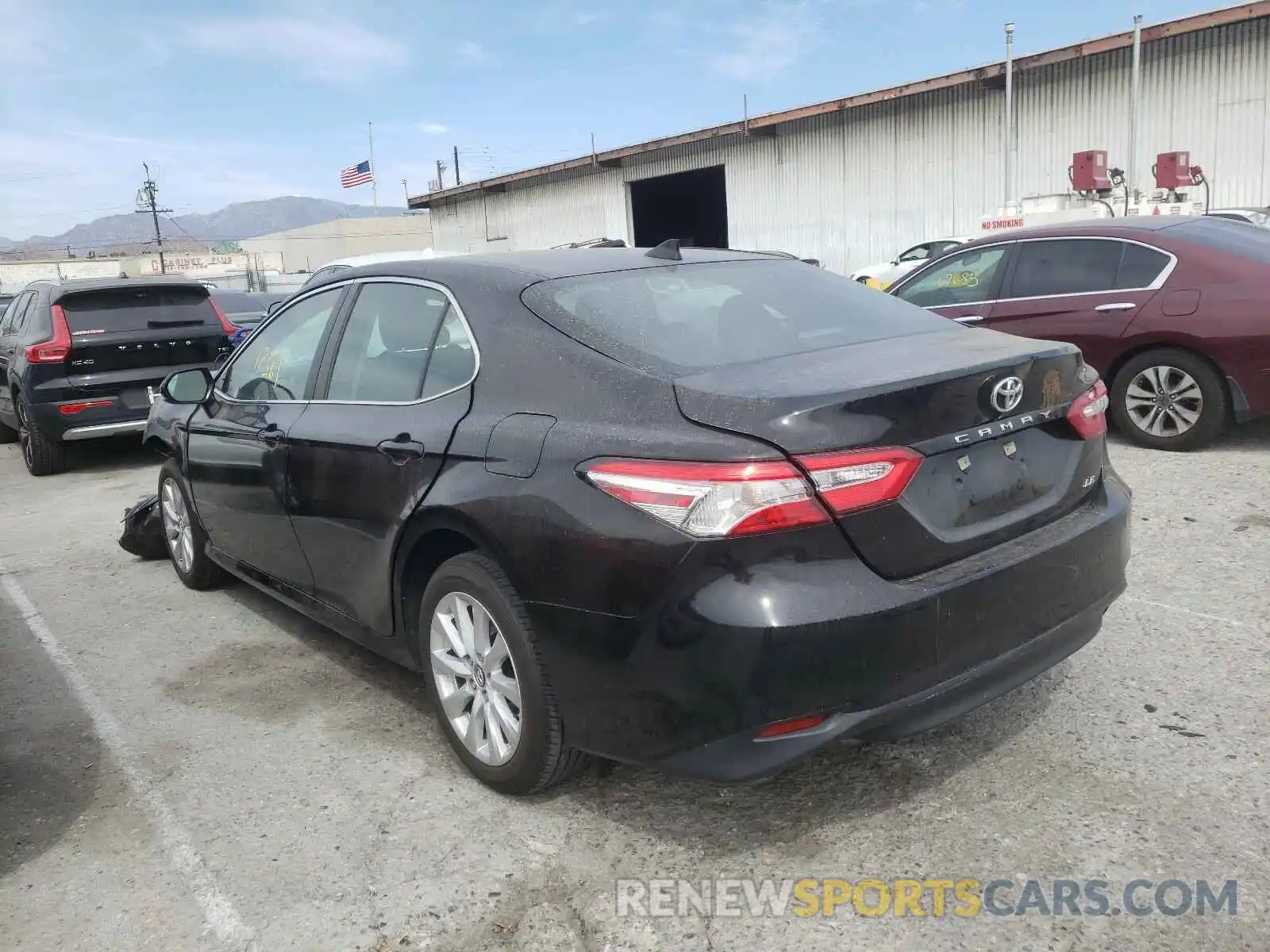 3 Photograph of a damaged car 4T1B11HK8KU738220 TOYOTA CAMRY 2019