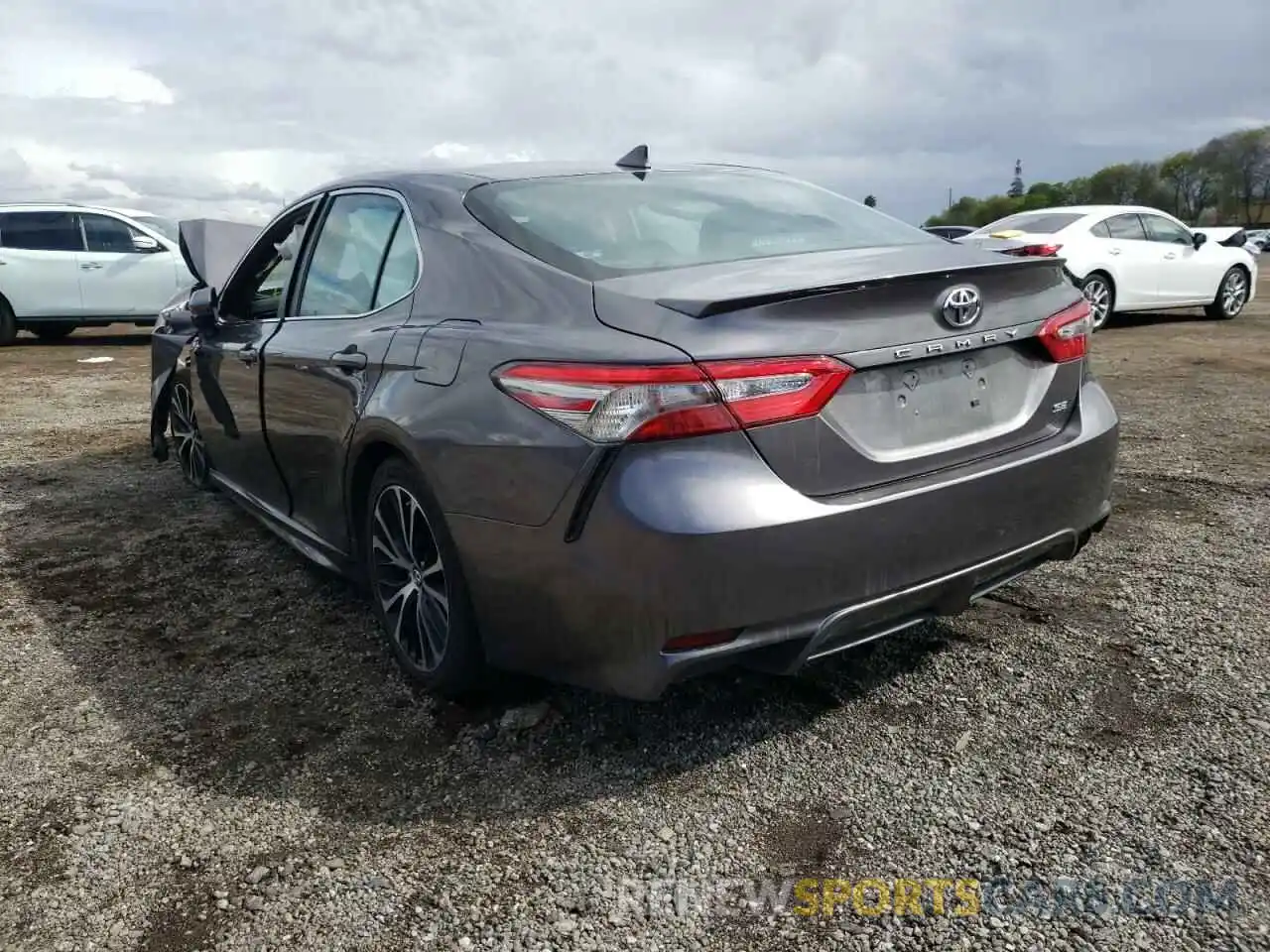 3 Photograph of a damaged car 4T1B11HK8KU739044 TOYOTA CAMRY 2019