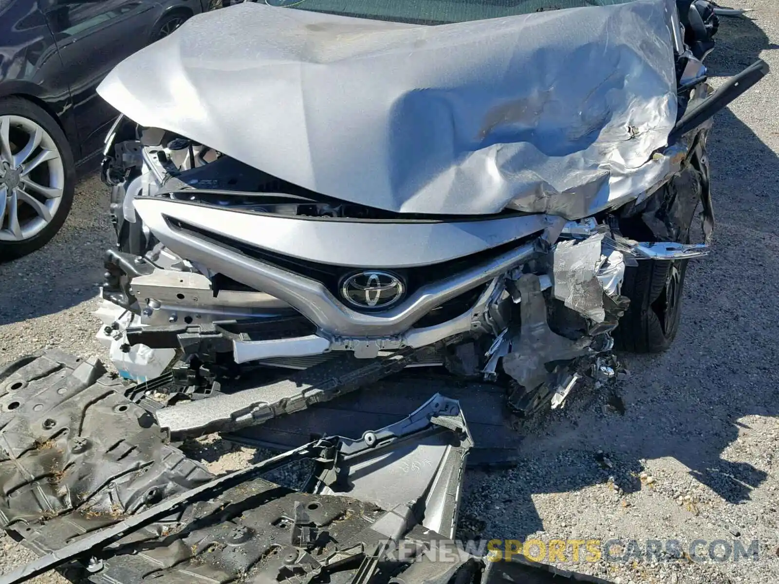 9 Photograph of a damaged car 4T1B11HK8KU739416 TOYOTA CAMRY 2019