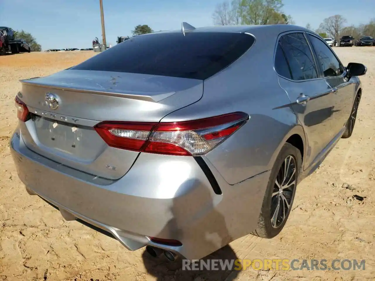 4 Photograph of a damaged car 4T1B11HK8KU739559 TOYOTA CAMRY 2019