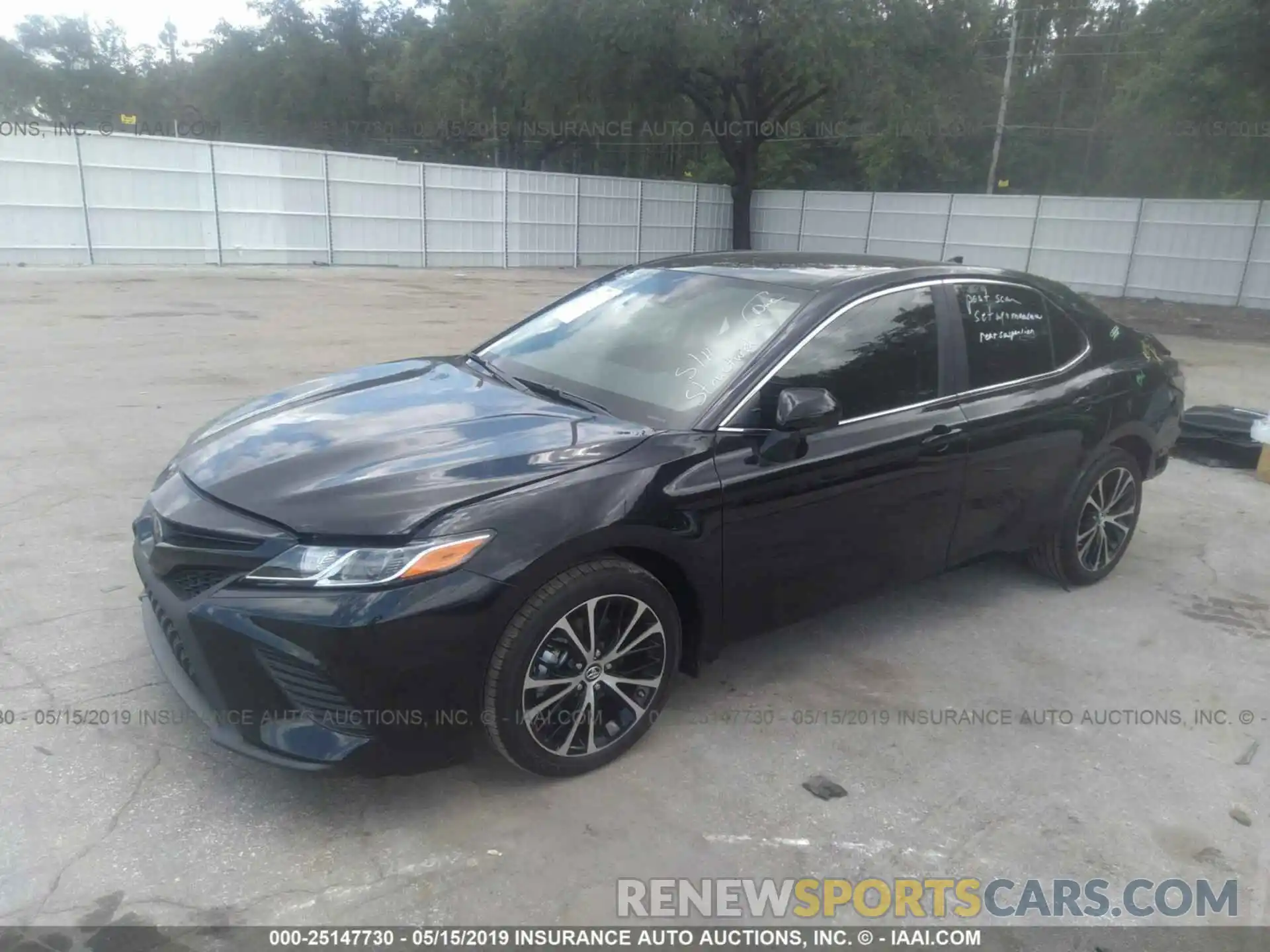 2 Photograph of a damaged car 4T1B11HK8KU740579 TOYOTA CAMRY 2019