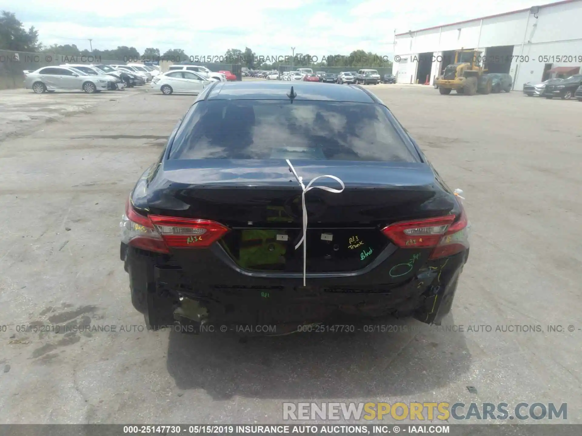 6 Photograph of a damaged car 4T1B11HK8KU740579 TOYOTA CAMRY 2019