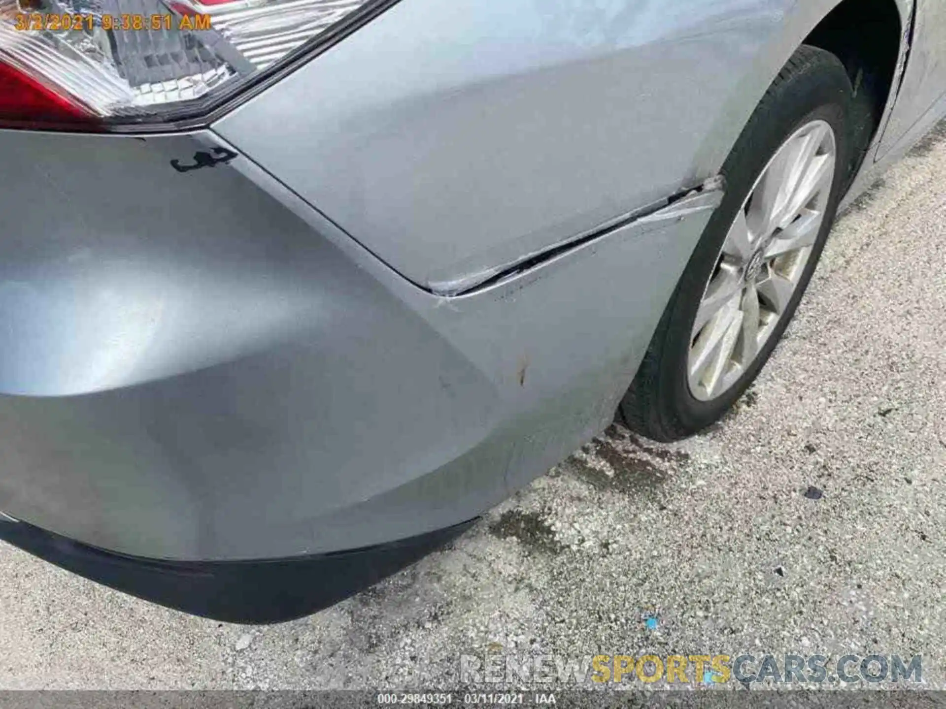 17 Photograph of a damaged car 4T1B11HK8KU741747 TOYOTA CAMRY 2019