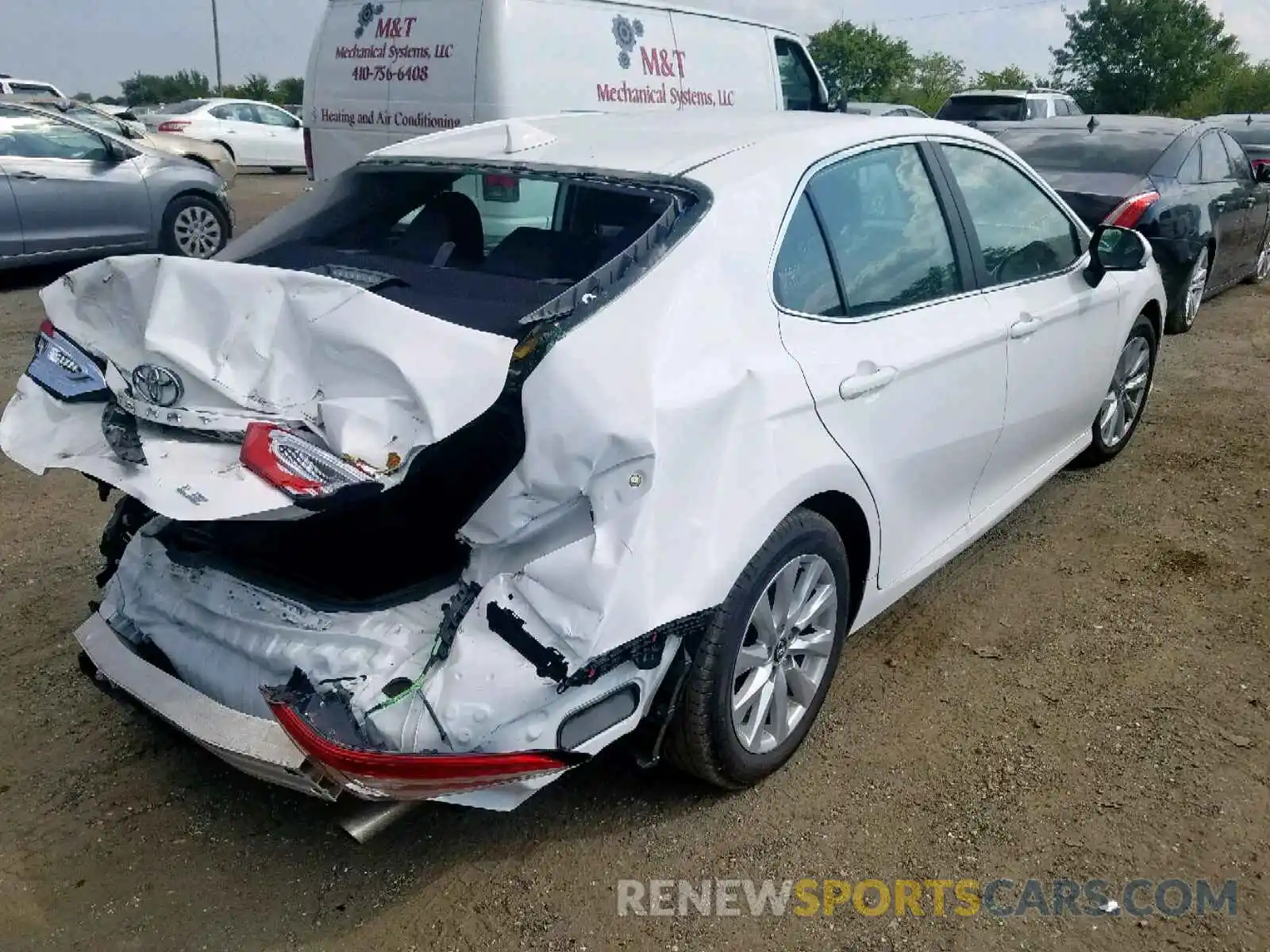 4 Photograph of a damaged car 4T1B11HK8KU743241 TOYOTA CAMRY 2019